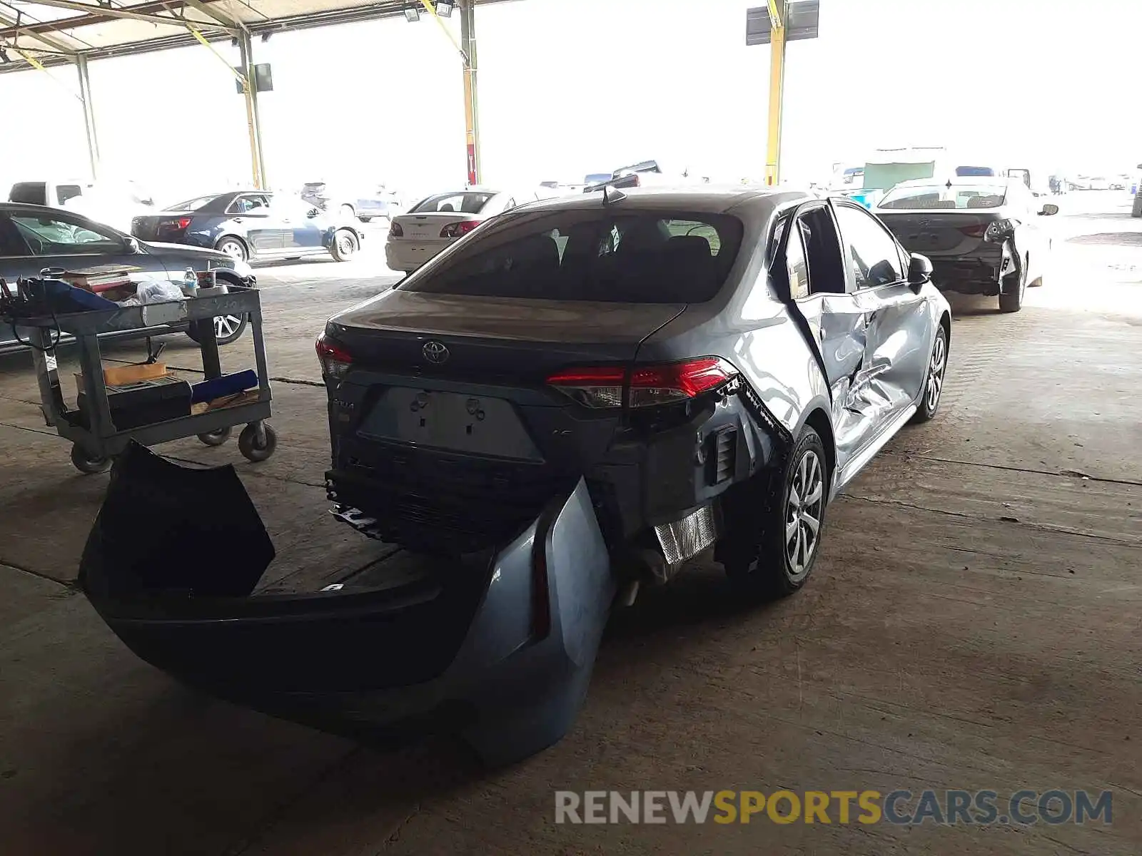 4 Photograph of a damaged car 5YFEPMAE5MP173866 TOYOTA COROLLA 2021