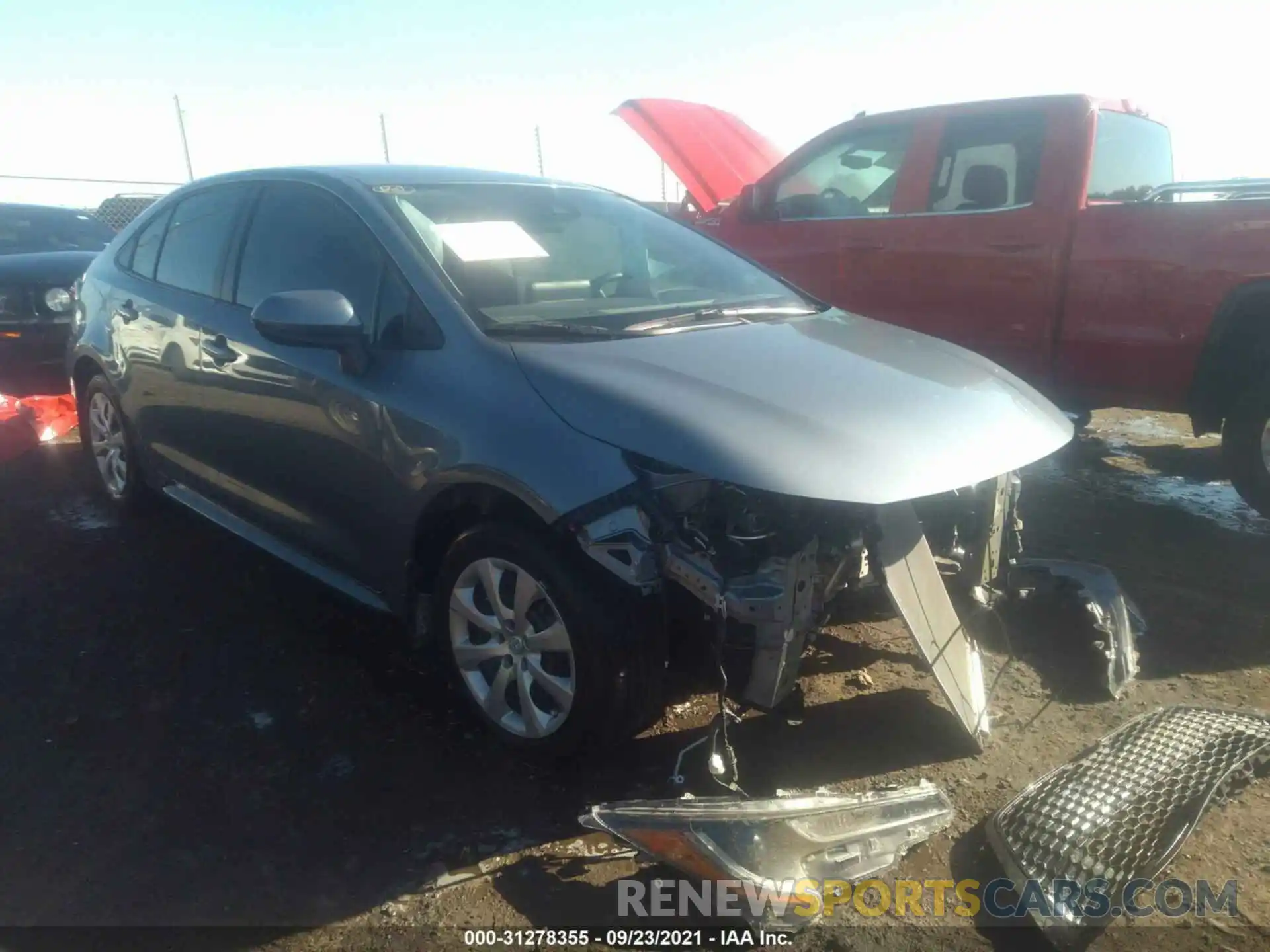 1 Photograph of a damaged car 5YFEPMAE5MP174564 TOYOTA COROLLA 2021