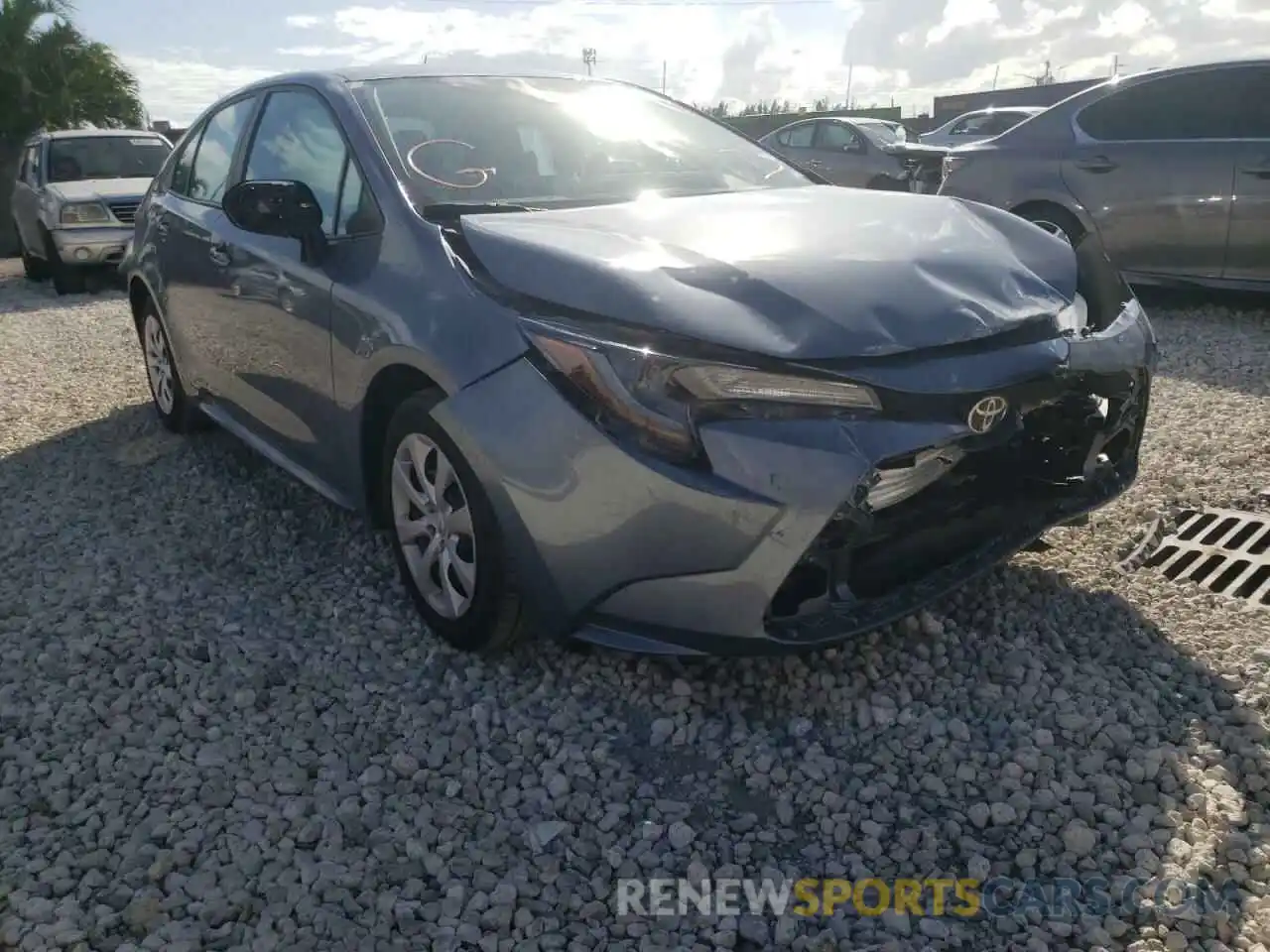 1 Photograph of a damaged car 5YFEPMAE5MP175925 TOYOTA COROLLA 2021