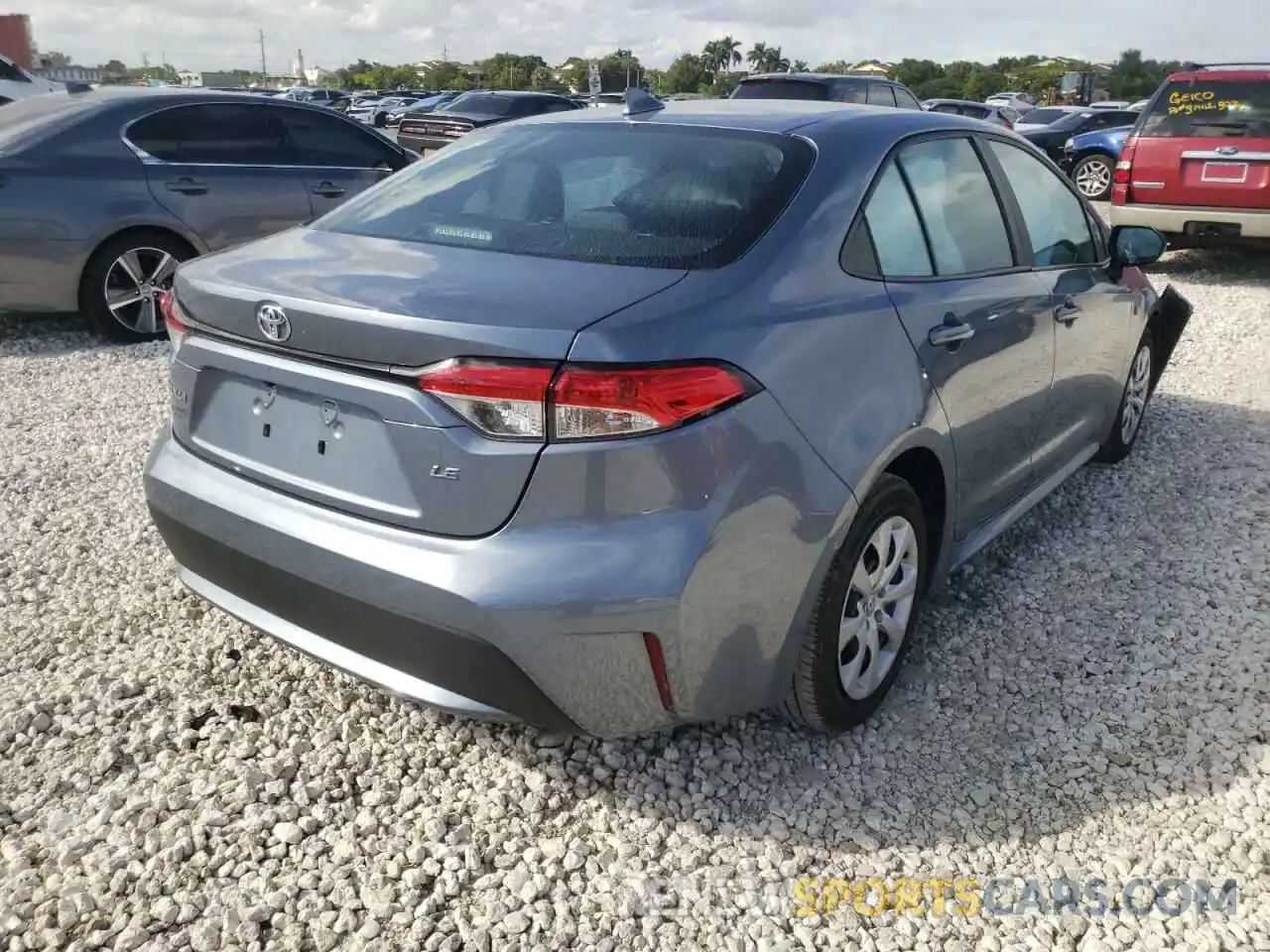 4 Photograph of a damaged car 5YFEPMAE5MP175925 TOYOTA COROLLA 2021