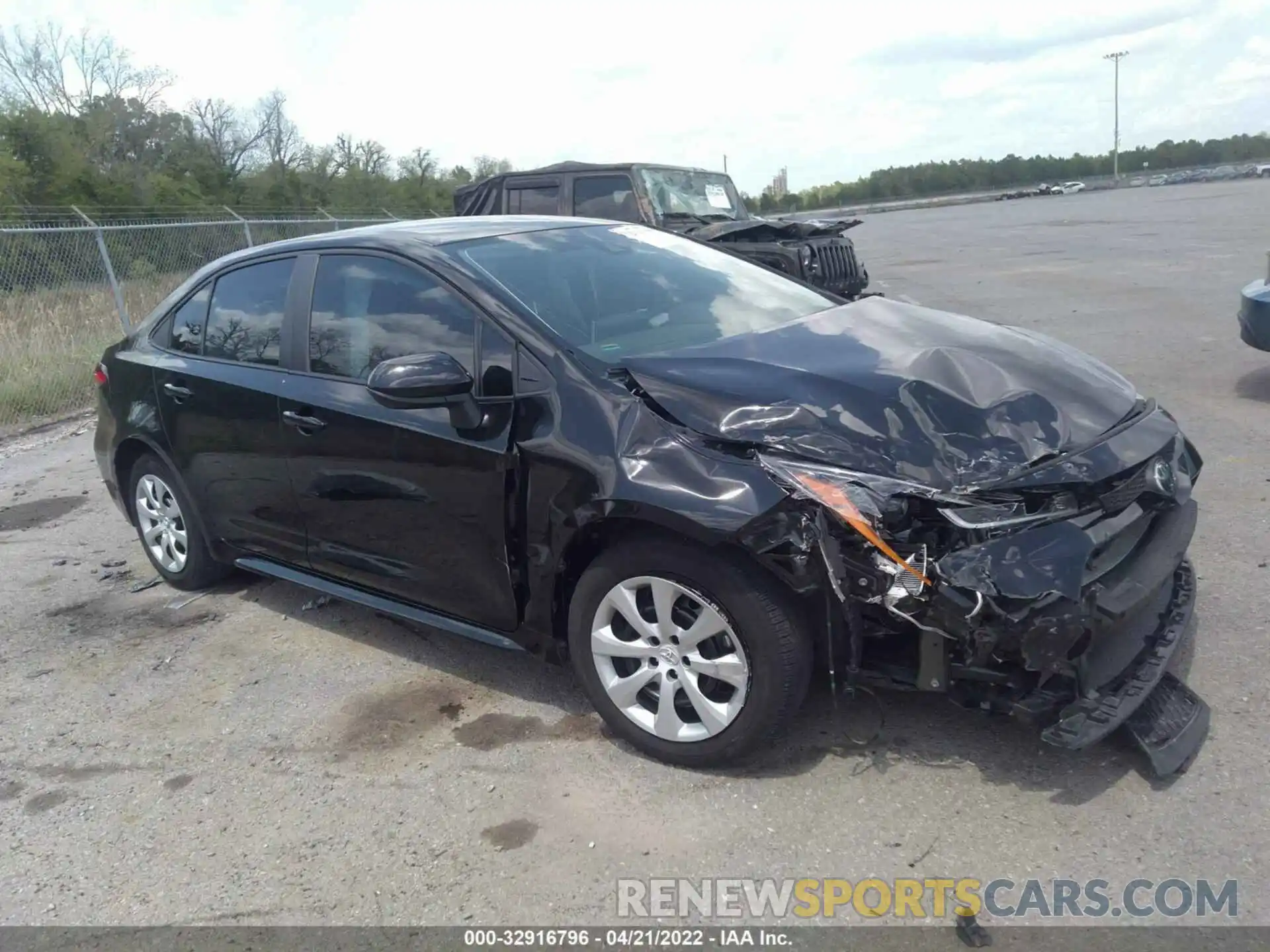 1 Photograph of a damaged car 5YFEPMAE5MP179277 TOYOTA COROLLA 2021