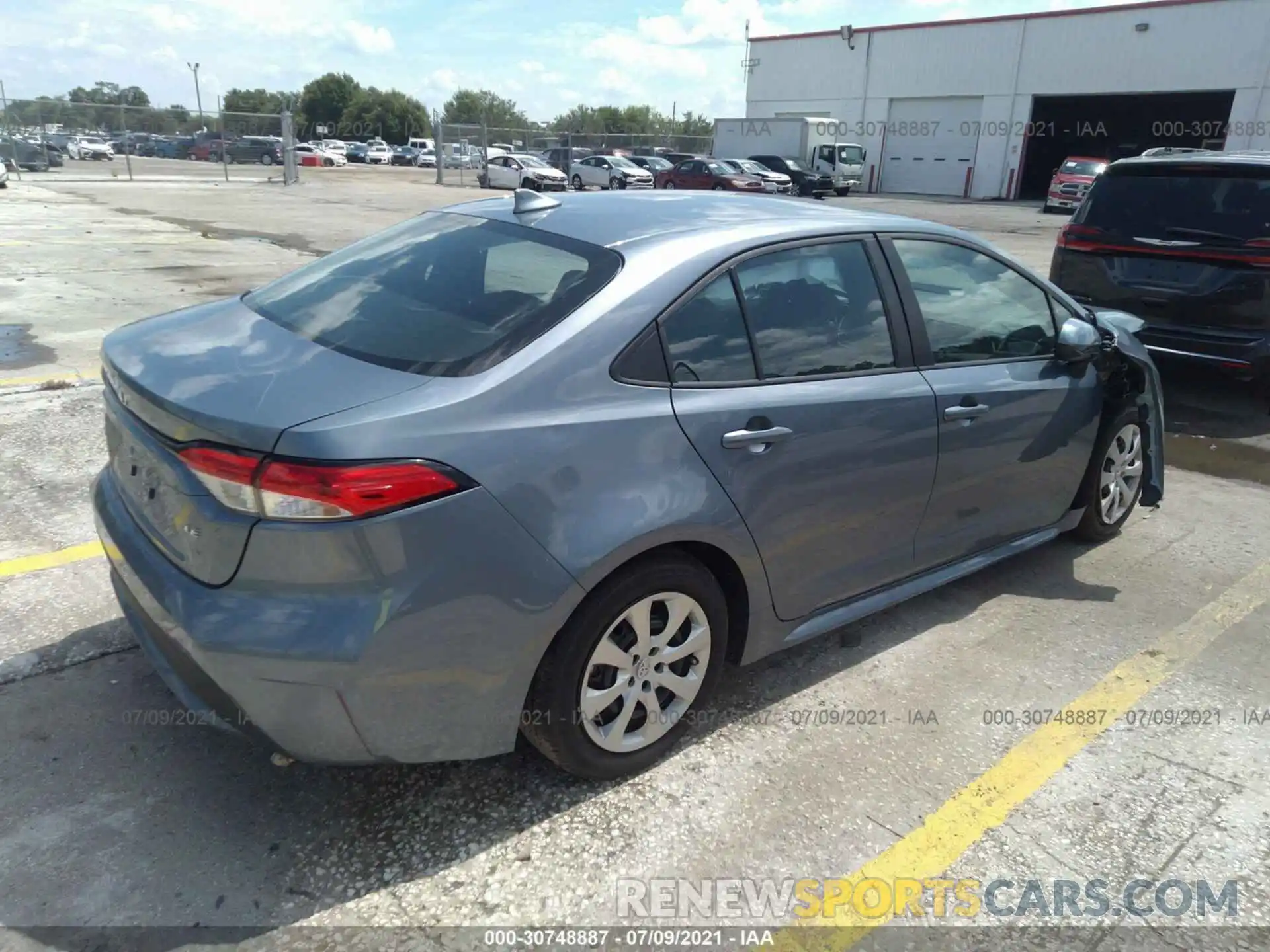 4 Photograph of a damaged car 5YFEPMAE5MP180137 TOYOTA COROLLA 2021