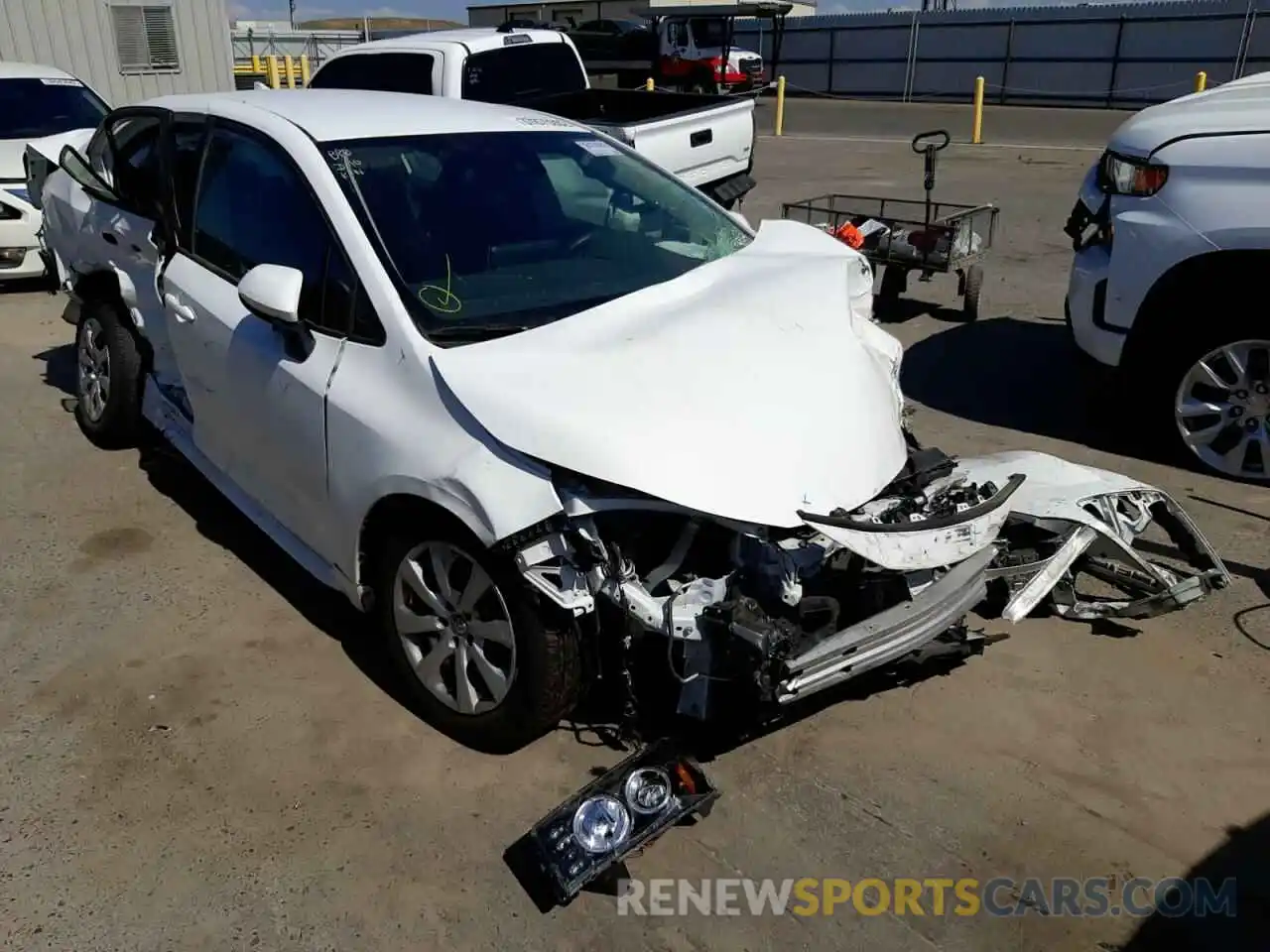 1 Photograph of a damaged car 5YFEPMAE5MP180218 TOYOTA COROLLA 2021