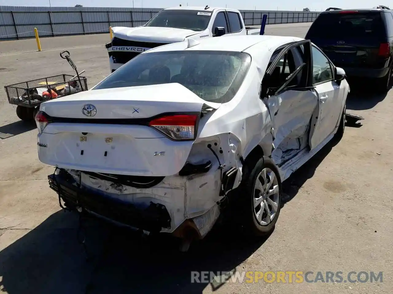 4 Photograph of a damaged car 5YFEPMAE5MP180218 TOYOTA COROLLA 2021