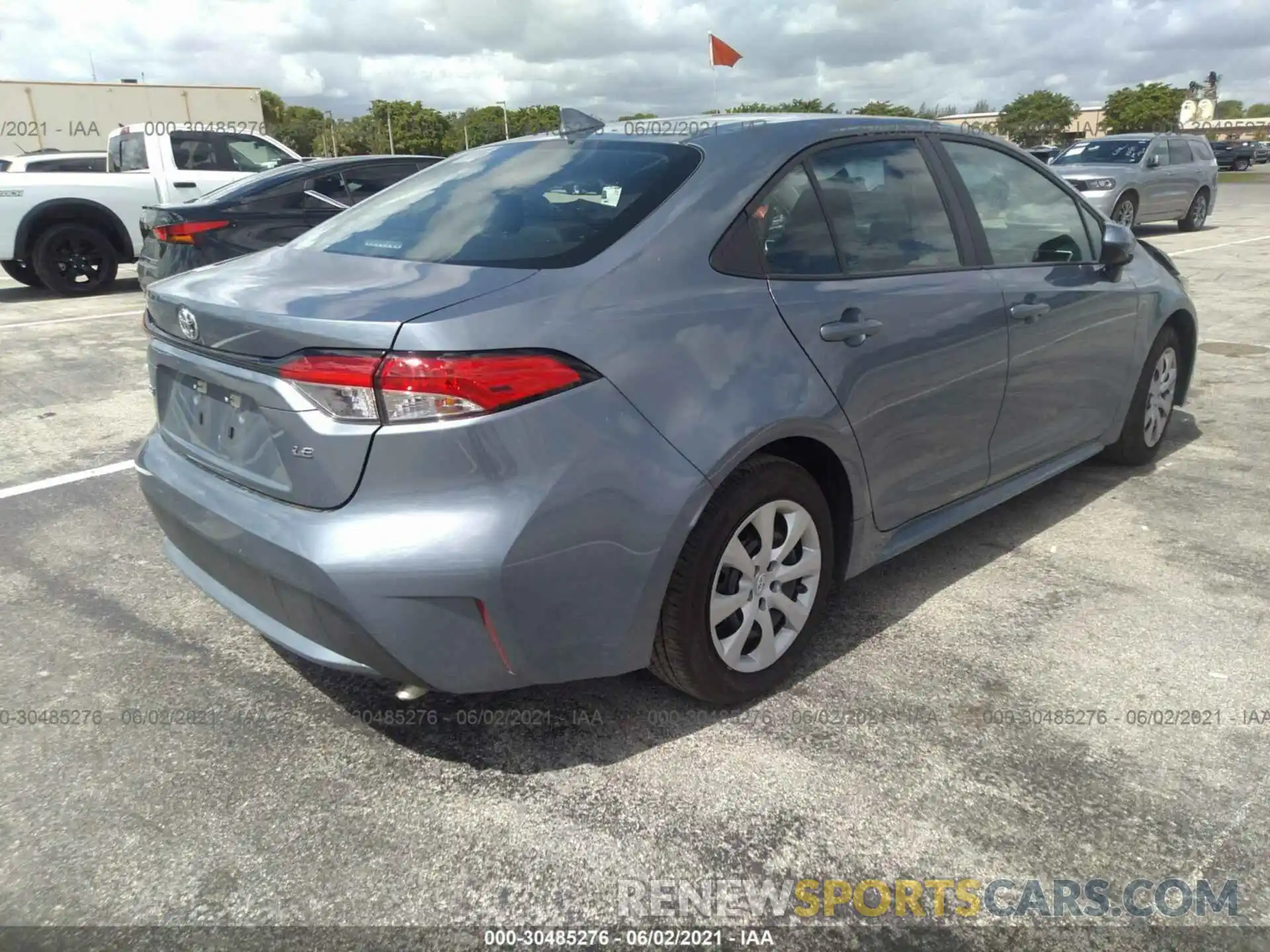 4 Photograph of a damaged car 5YFEPMAE5MP185144 TOYOTA COROLLA 2021