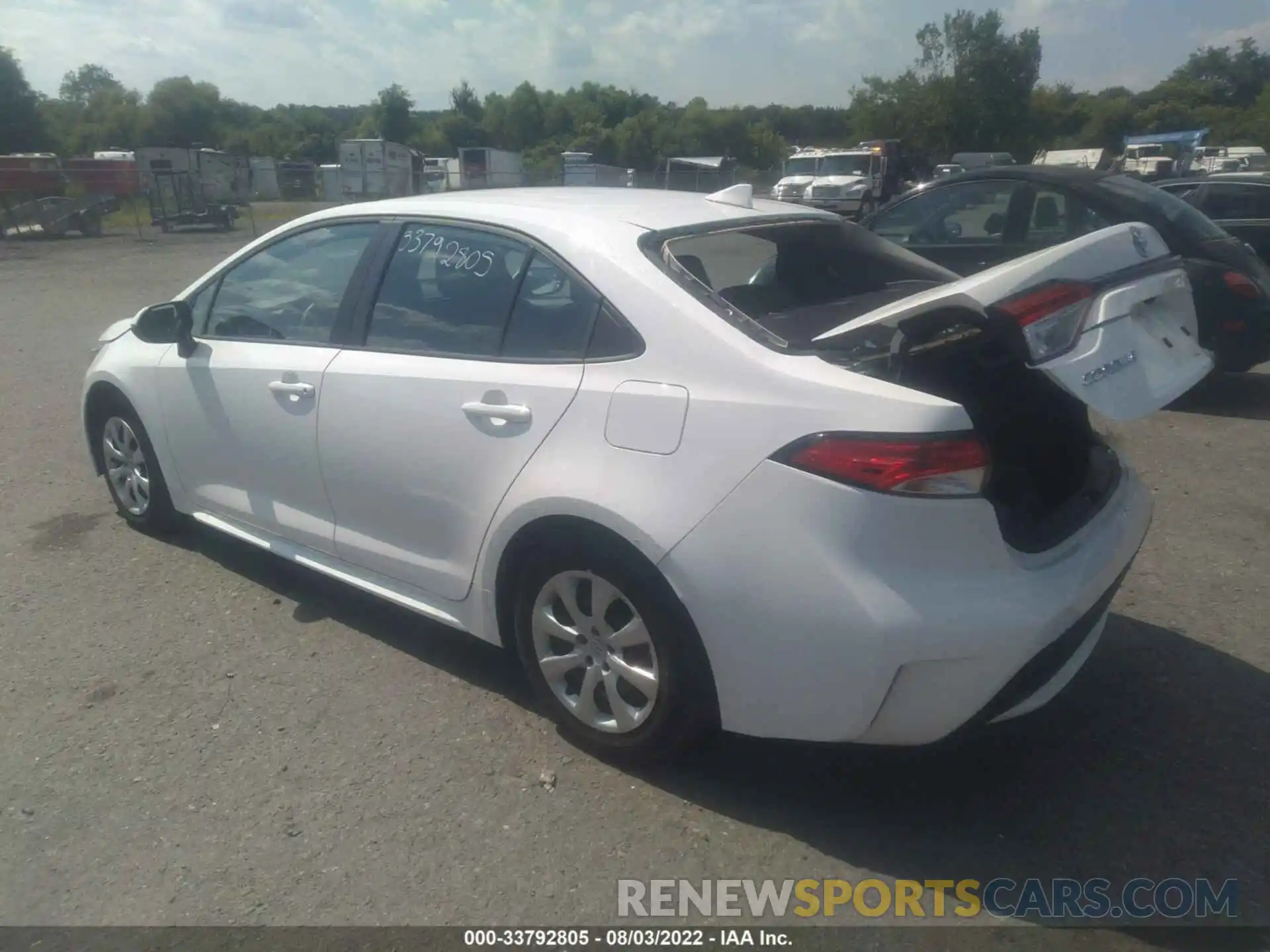 3 Photograph of a damaged car 5YFEPMAE5MP185421 TOYOTA COROLLA 2021