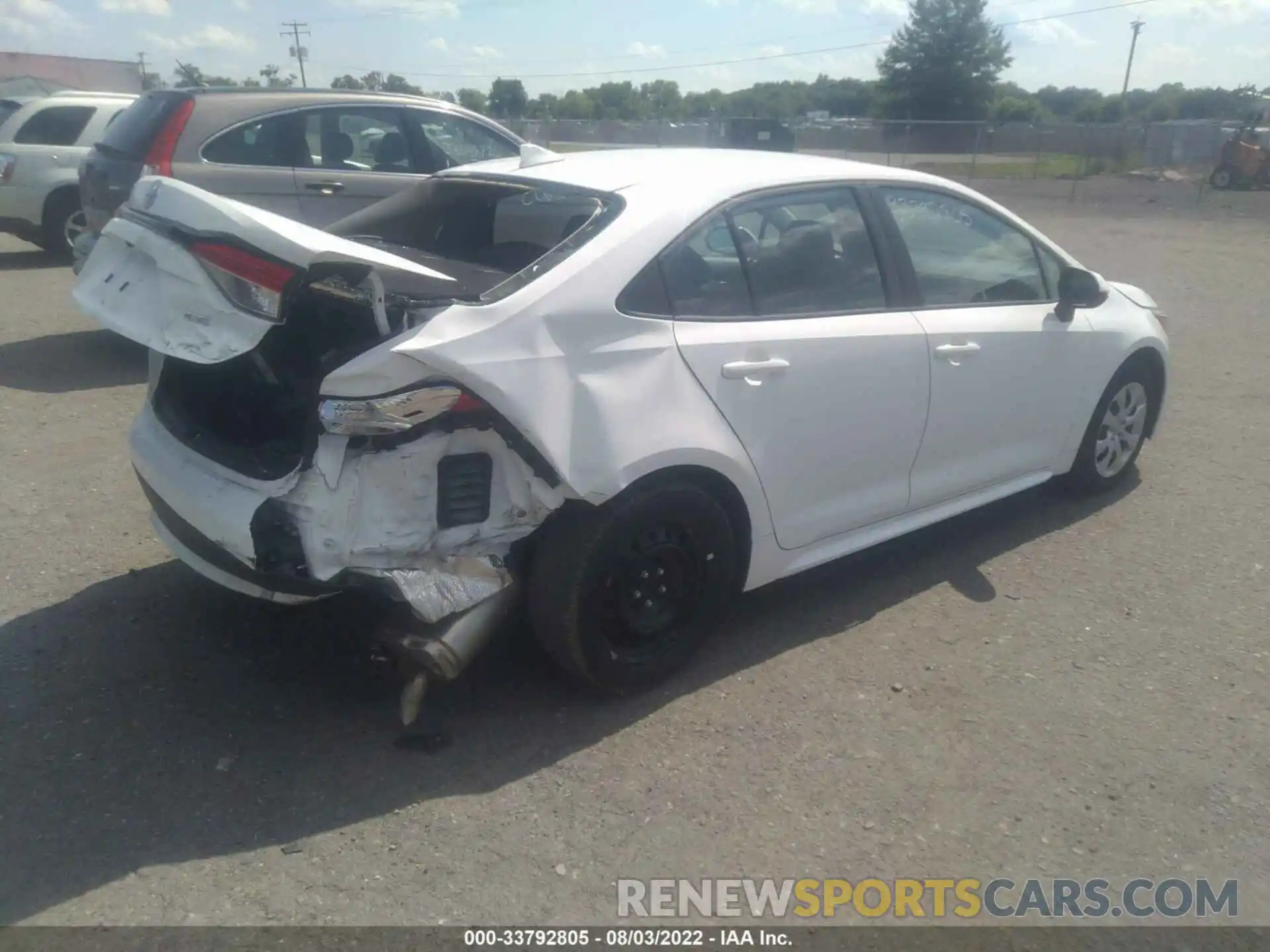 4 Photograph of a damaged car 5YFEPMAE5MP185421 TOYOTA COROLLA 2021