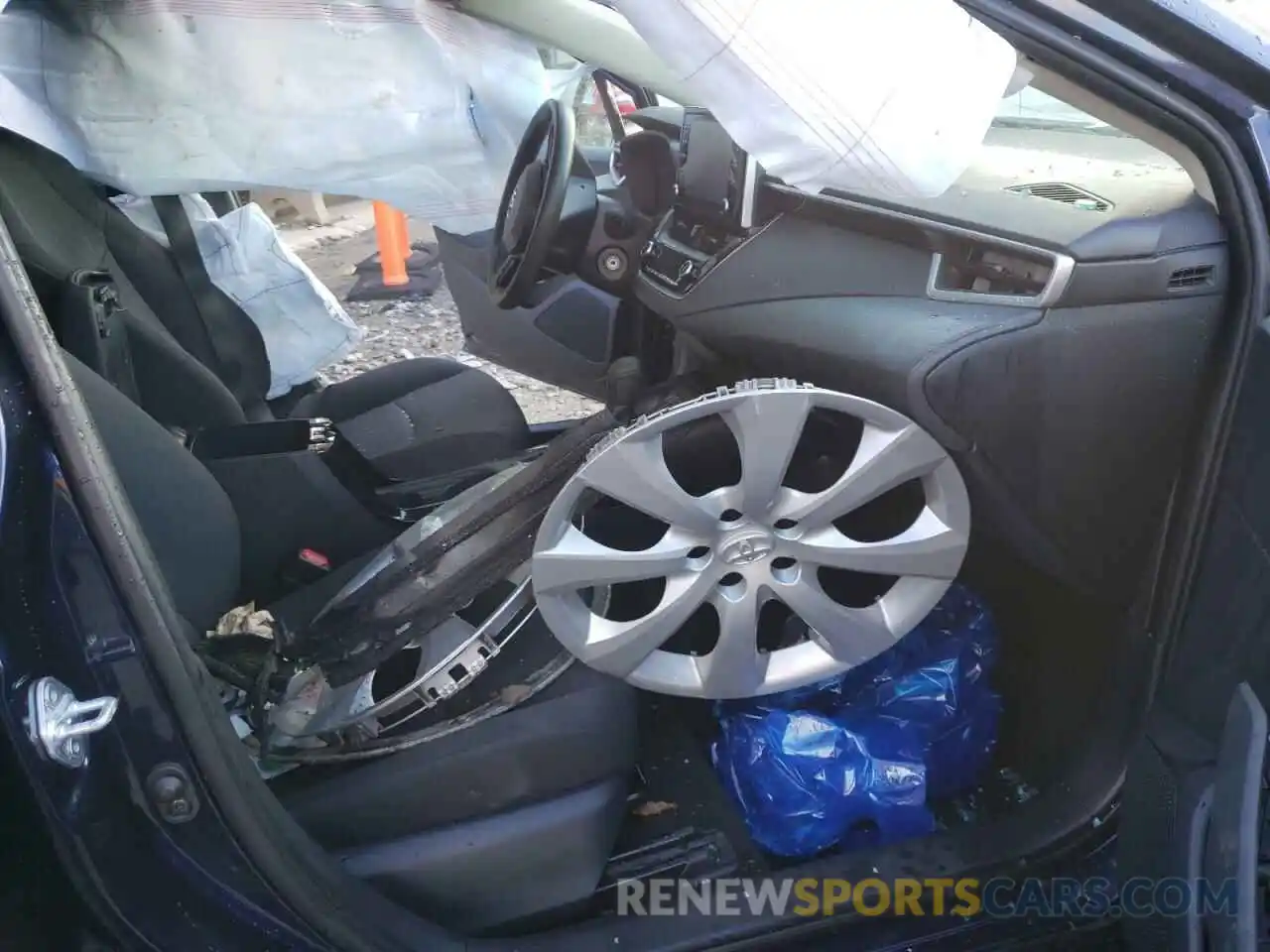 5 Photograph of a damaged car 5YFEPMAE5MP189355 TOYOTA COROLLA 2021