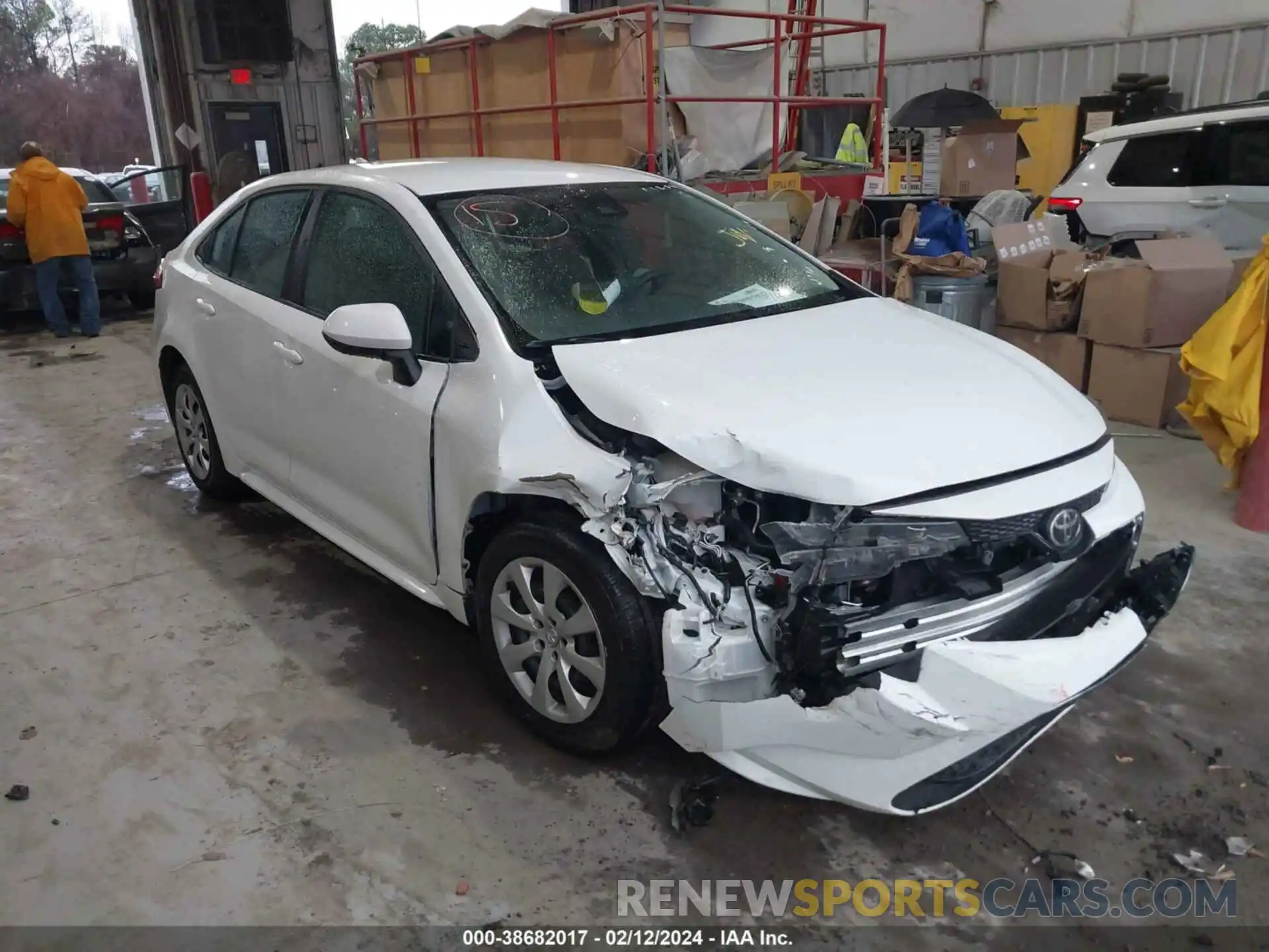 13 Photograph of a damaged car 5YFEPMAE5MP189582 TOYOTA COROLLA 2021