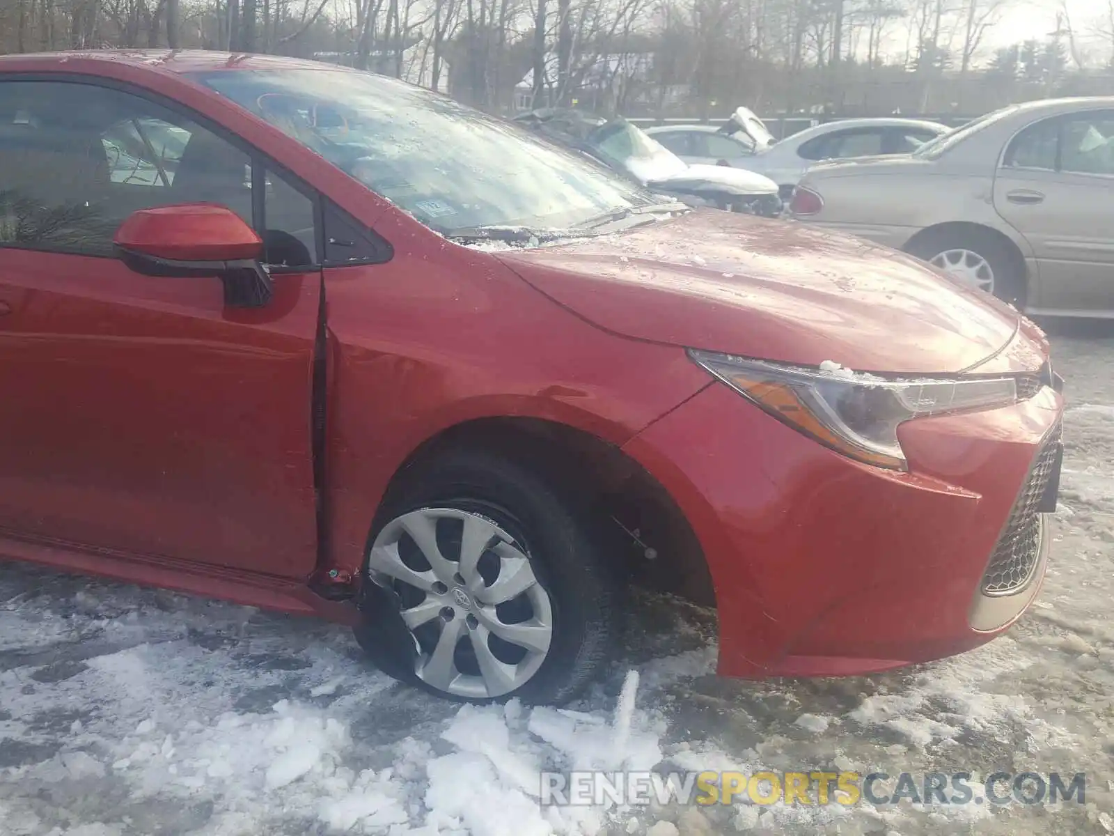 9 Photograph of a damaged car 5YFEPMAE5MP190182 TOYOTA COROLLA 2021