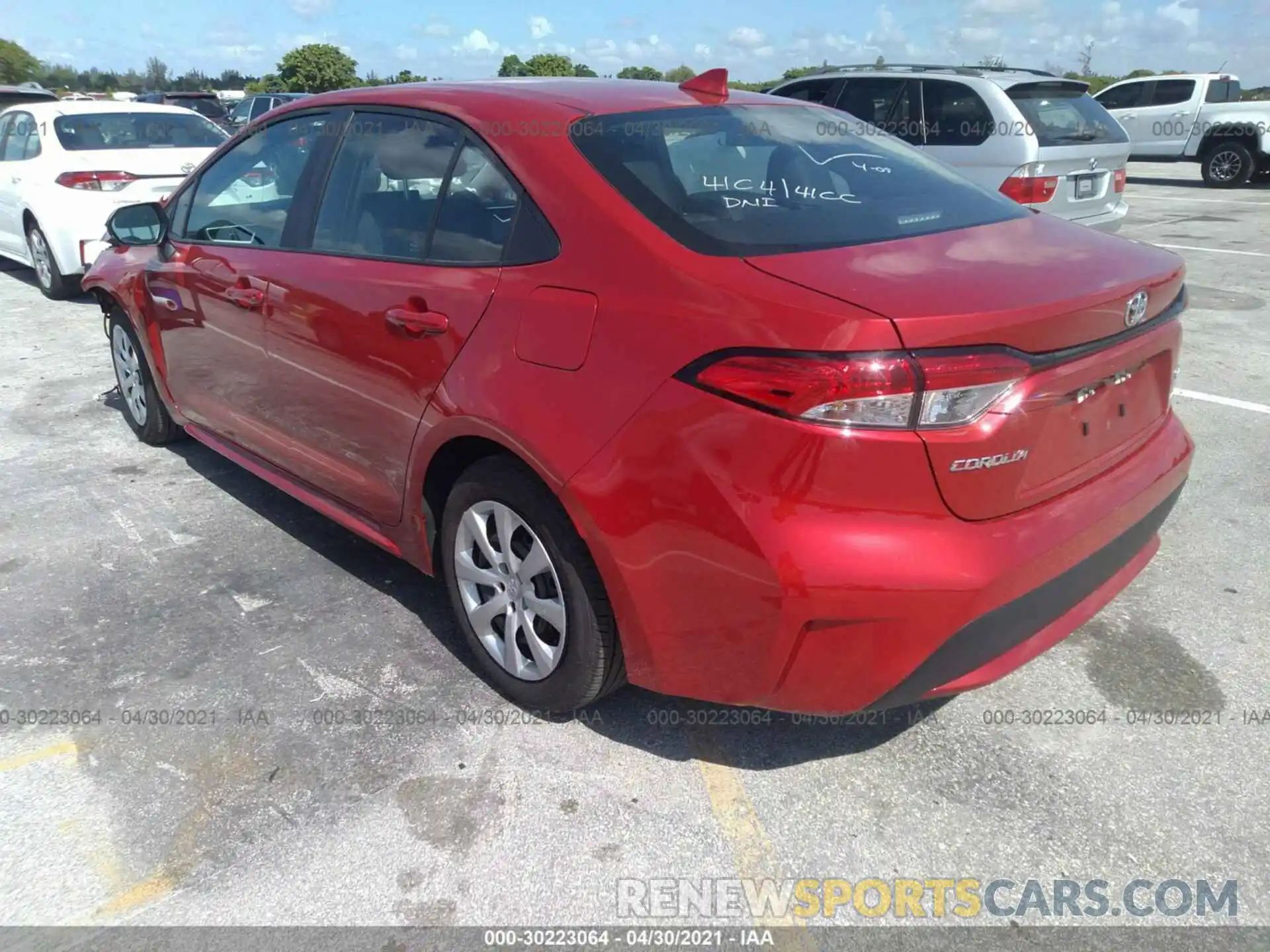 3 Photograph of a damaged car 5YFEPMAE5MP190344 TOYOTA COROLLA 2021