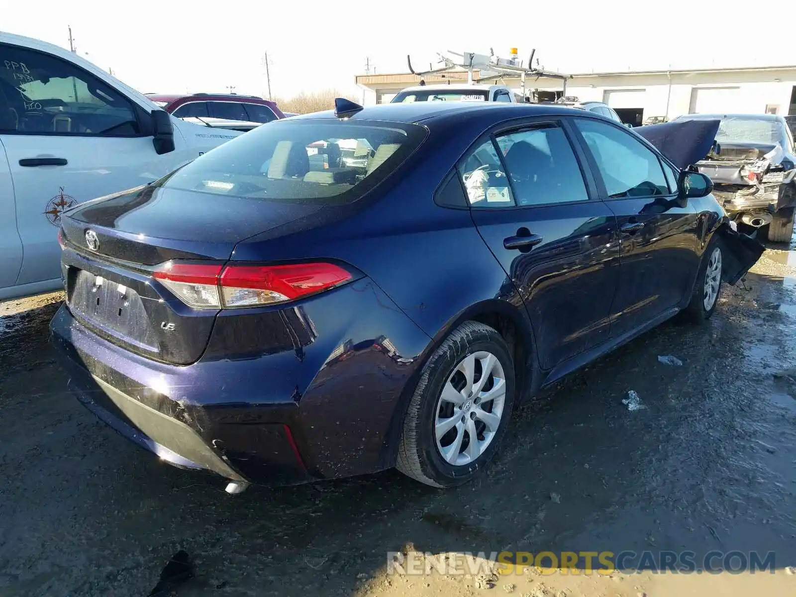 4 Photograph of a damaged car 5YFEPMAE5MP192790 TOYOTA COROLLA 2021