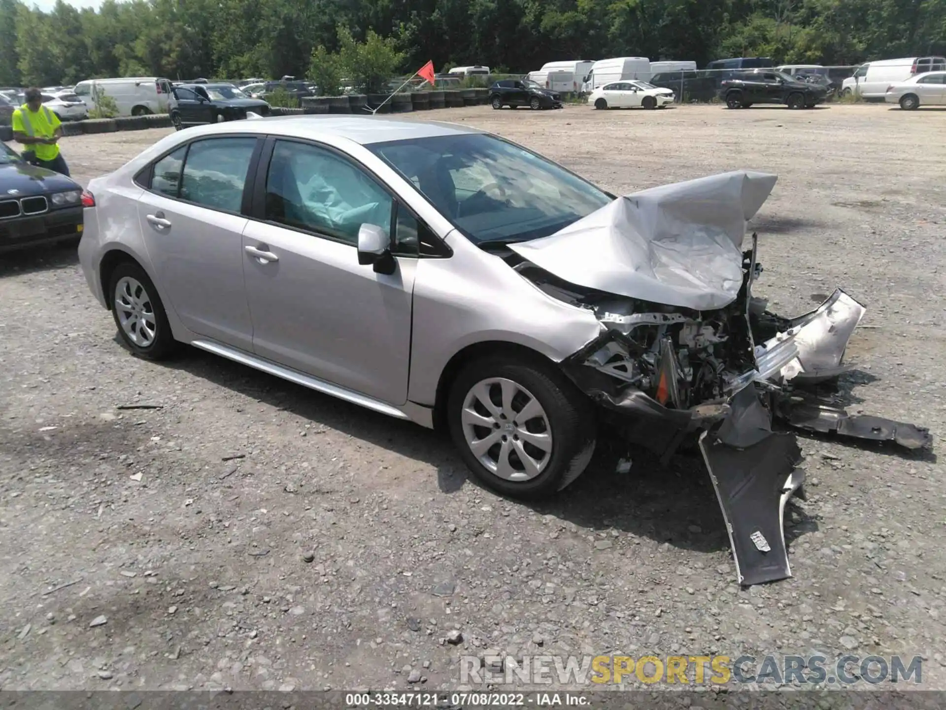 1 Photograph of a damaged car 5YFEPMAE5MP193860 TOYOTA COROLLA 2021