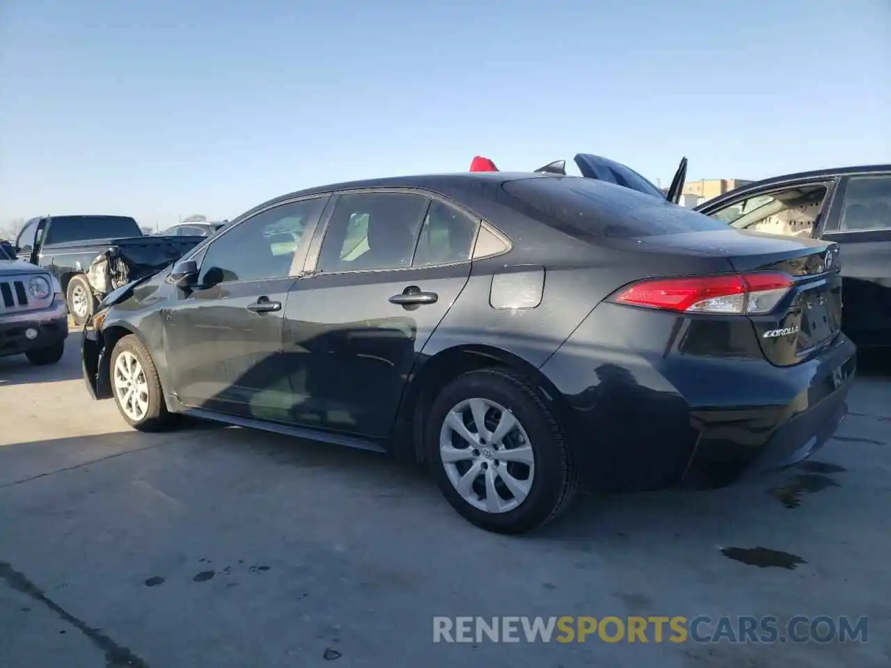 2 Photograph of a damaged car 5YFEPMAE5MP194216 TOYOTA COROLLA 2021