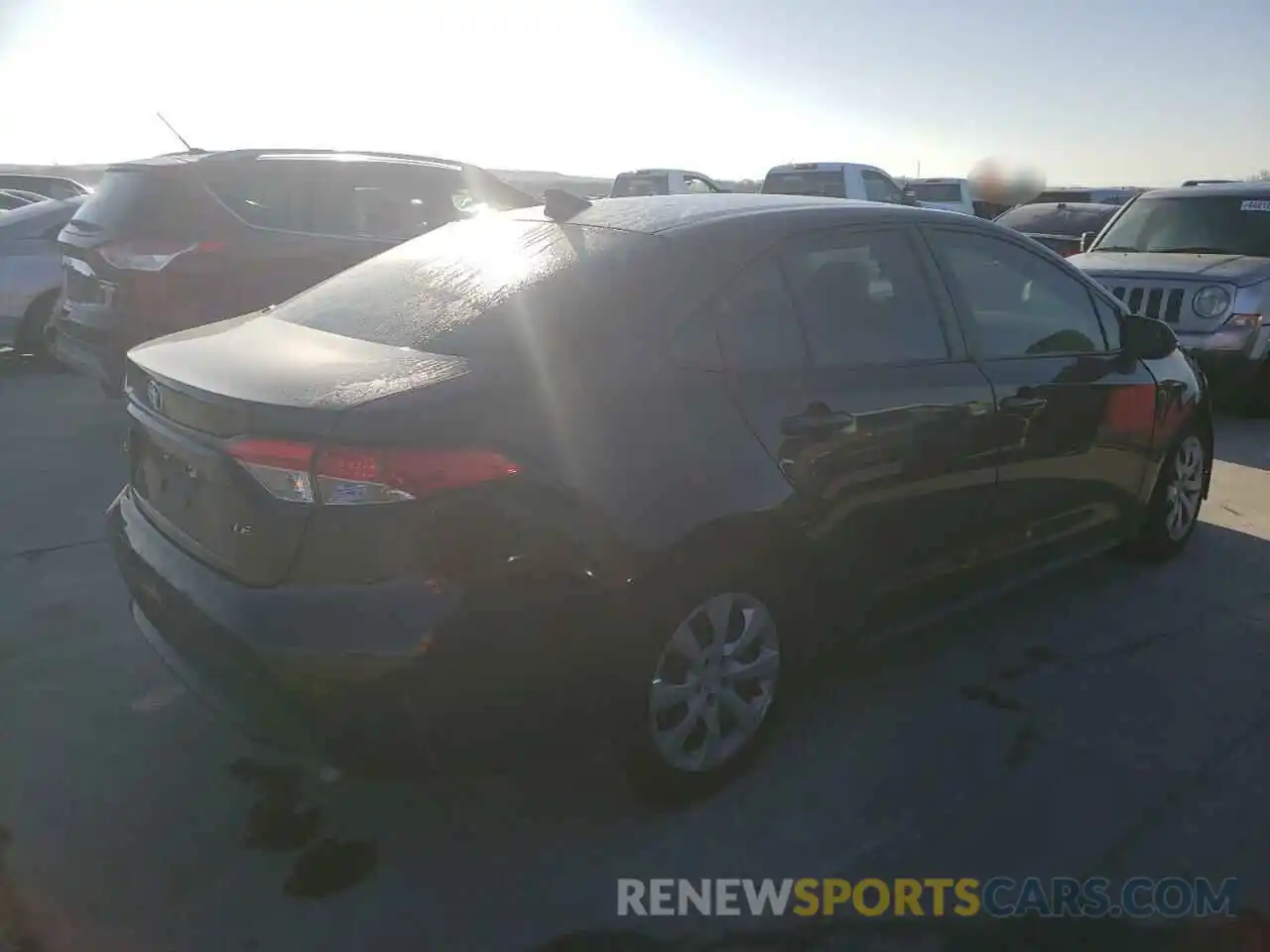 3 Photograph of a damaged car 5YFEPMAE5MP194216 TOYOTA COROLLA 2021