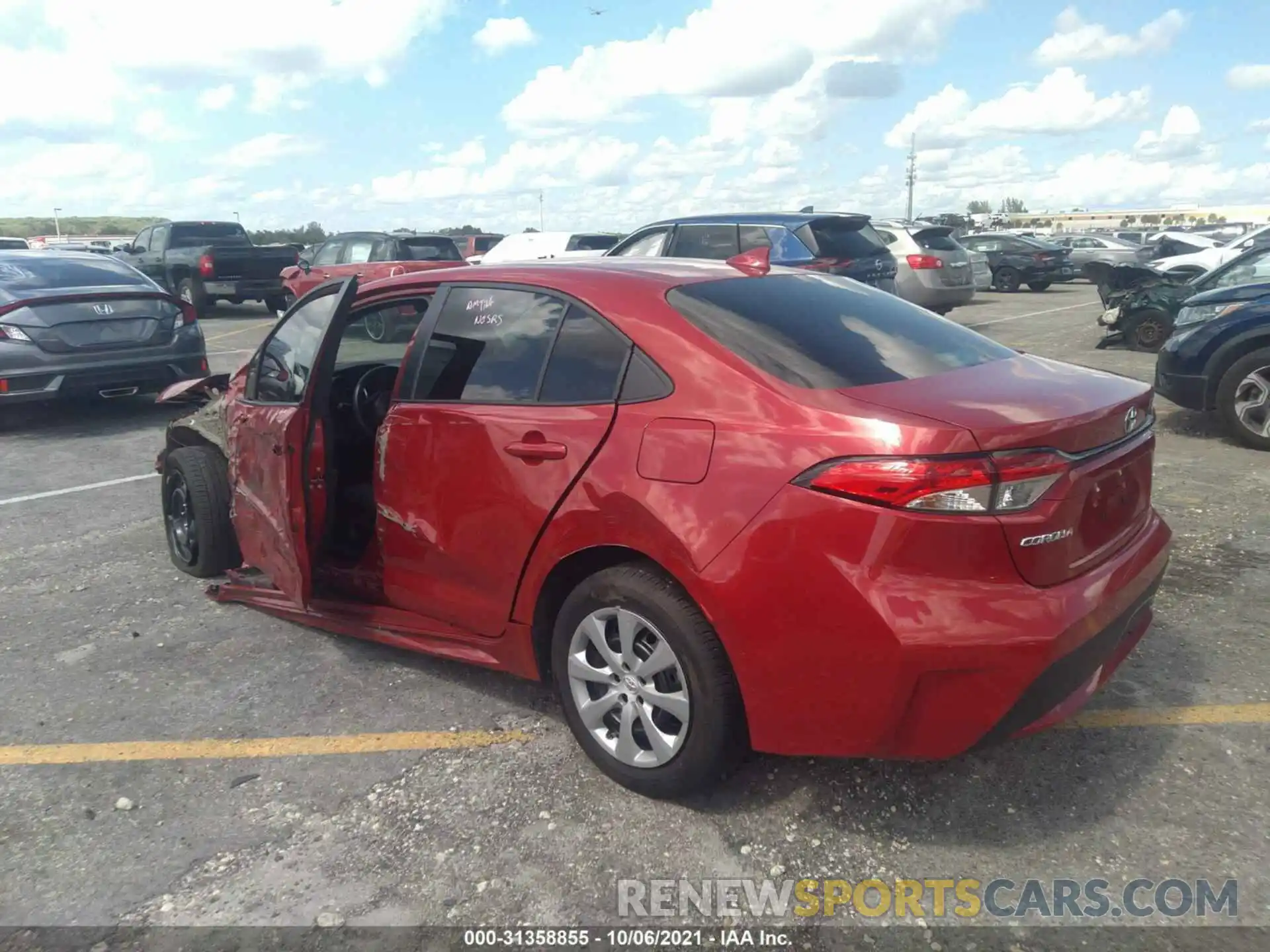 3 Photograph of a damaged car 5YFEPMAE5MP194975 TOYOTA COROLLA 2021