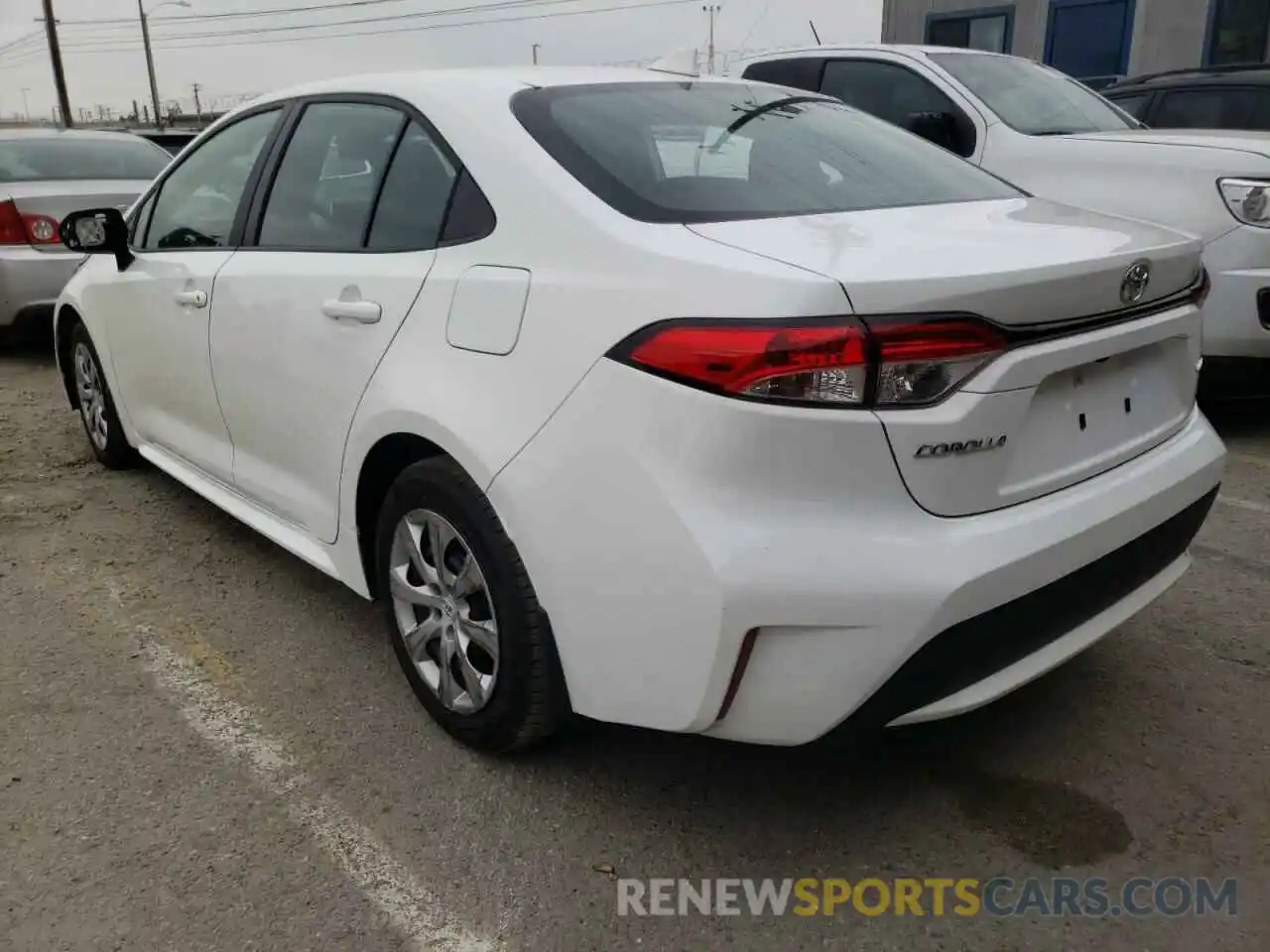 3 Photograph of a damaged car 5YFEPMAE5MP195155 TOYOTA COROLLA 2021