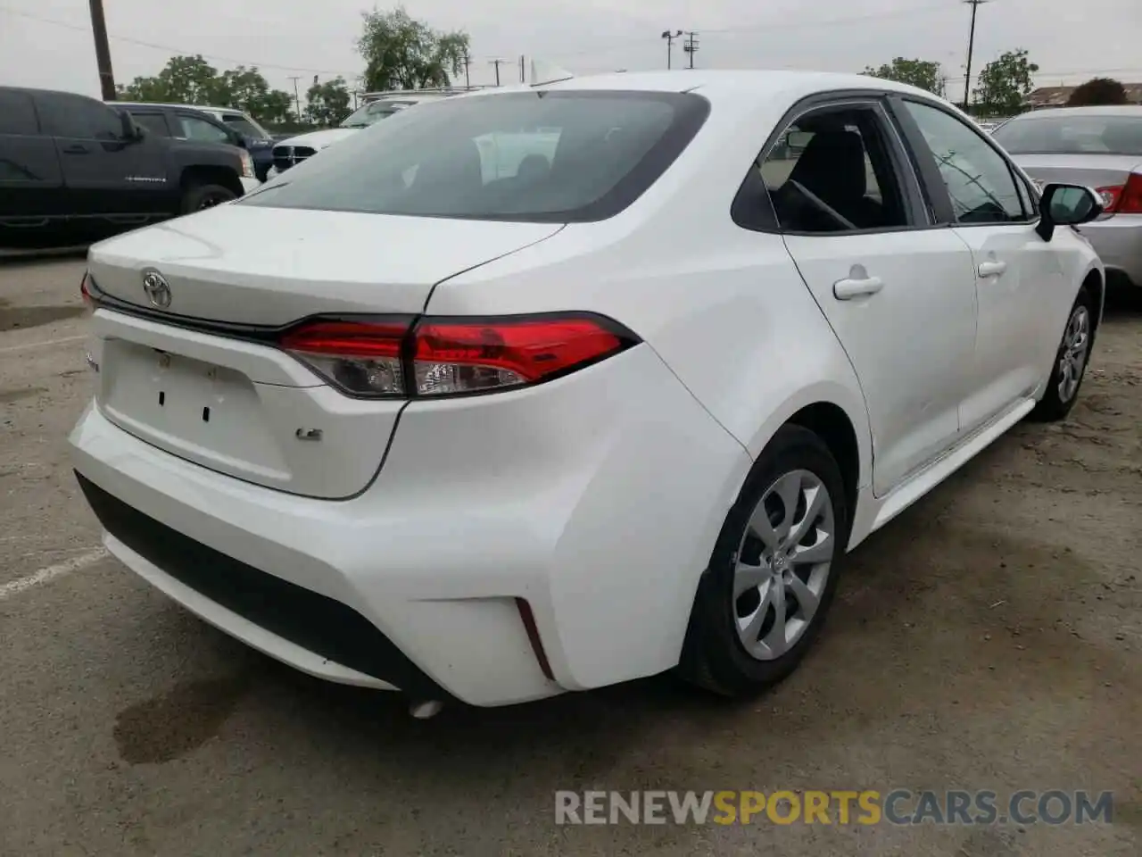 4 Photograph of a damaged car 5YFEPMAE5MP195155 TOYOTA COROLLA 2021