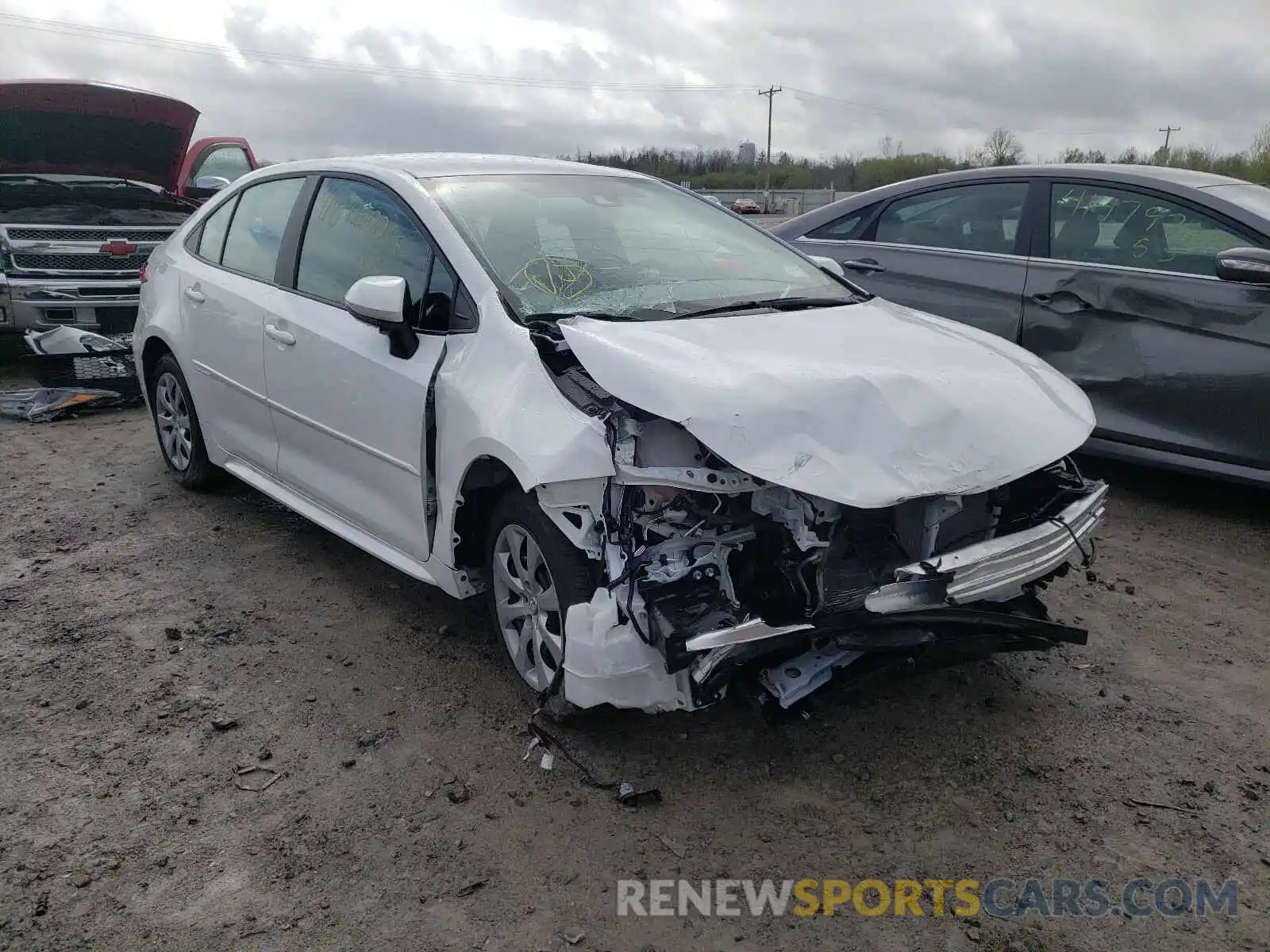 1 Photograph of a damaged car 5YFEPMAE5MP195401 TOYOTA COROLLA 2021