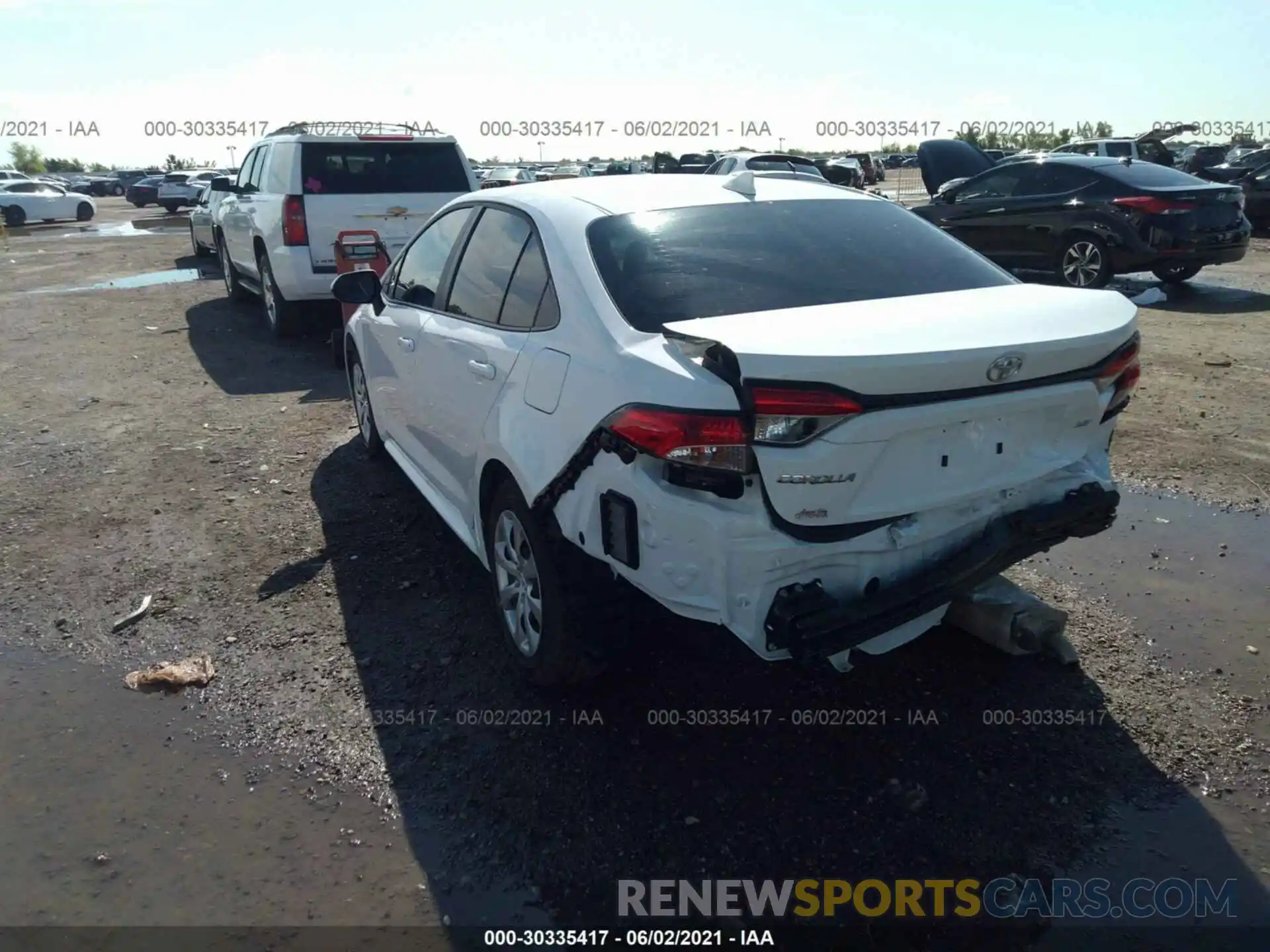 3 Photograph of a damaged car 5YFEPMAE5MP195978 TOYOTA COROLLA 2021