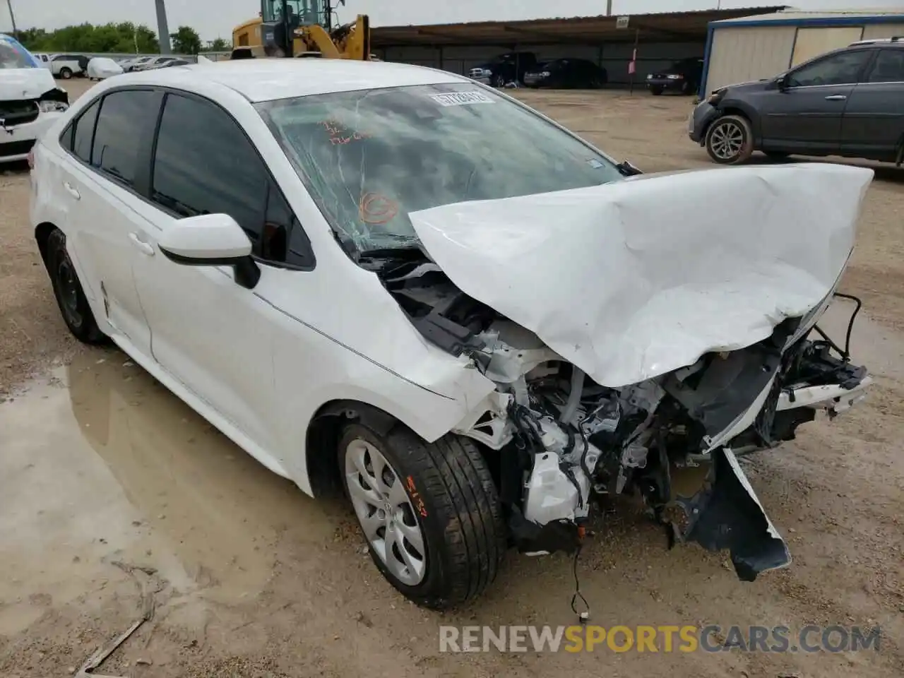 1 Photograph of a damaged car 5YFEPMAE5MP196614 TOYOTA COROLLA 2021