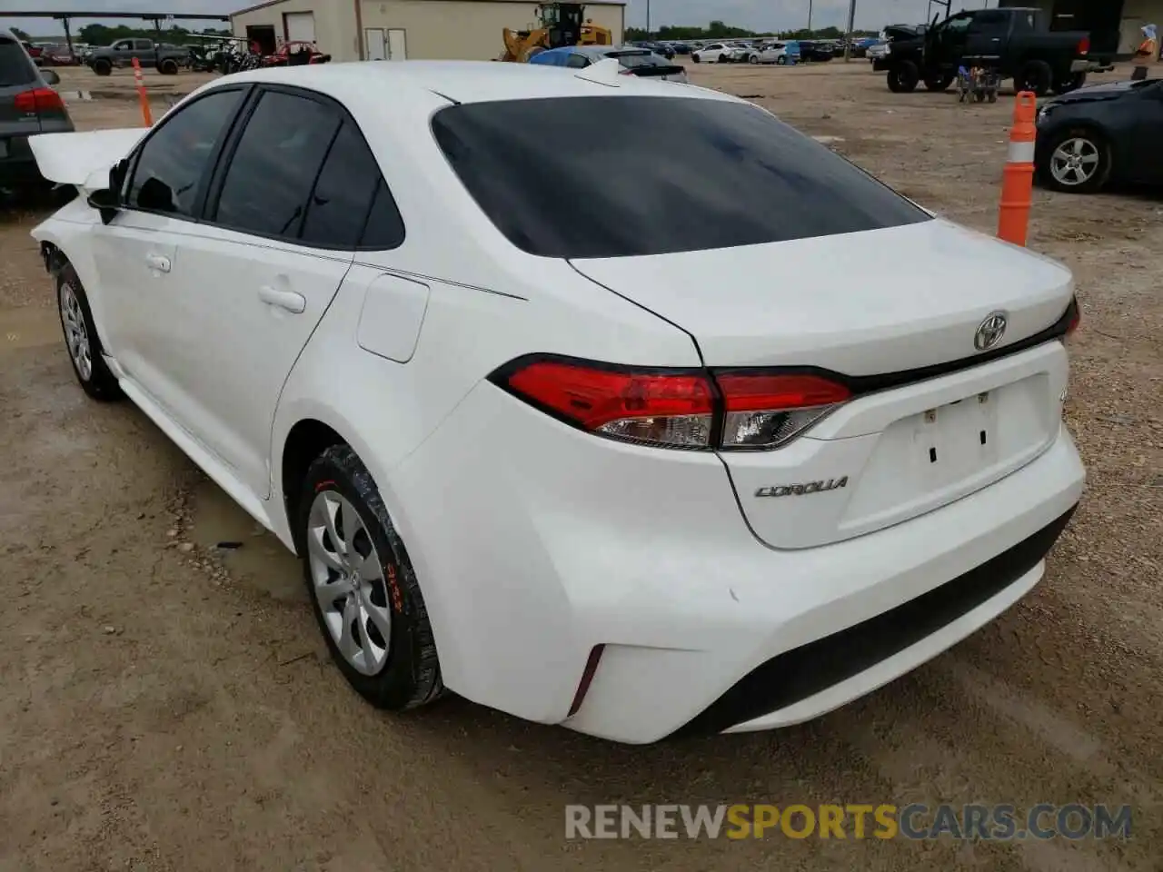 3 Photograph of a damaged car 5YFEPMAE5MP196614 TOYOTA COROLLA 2021