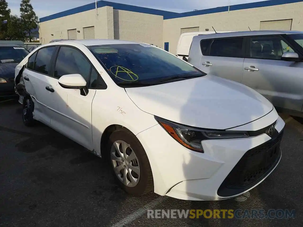 1 Photograph of a damaged car 5YFEPMAE5MP197214 TOYOTA COROLLA 2021