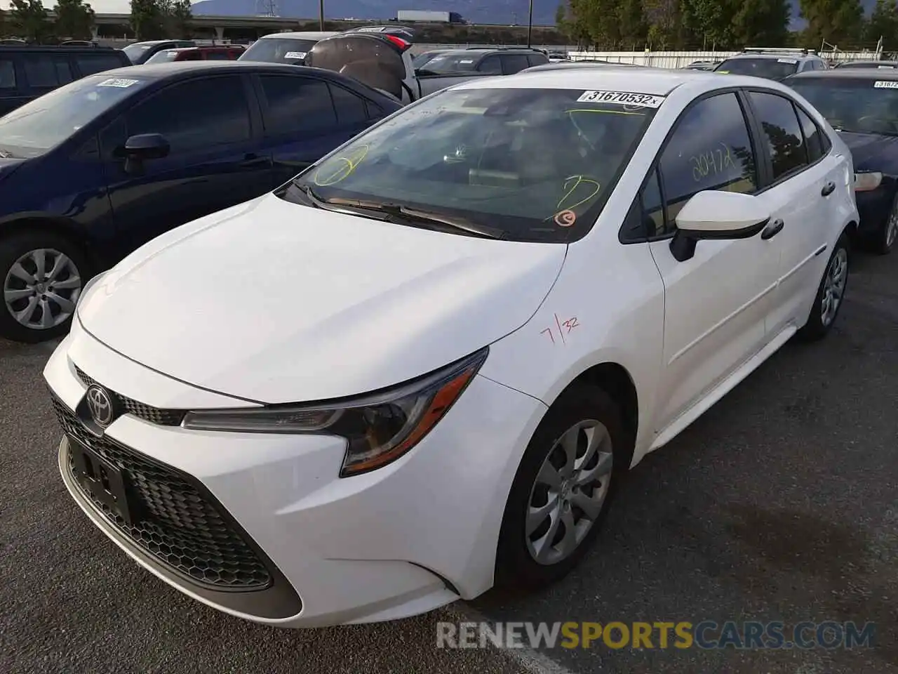 2 Photograph of a damaged car 5YFEPMAE5MP197214 TOYOTA COROLLA 2021