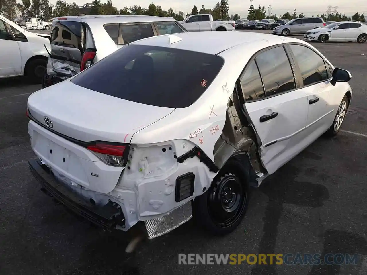 4 Photograph of a damaged car 5YFEPMAE5MP197214 TOYOTA COROLLA 2021