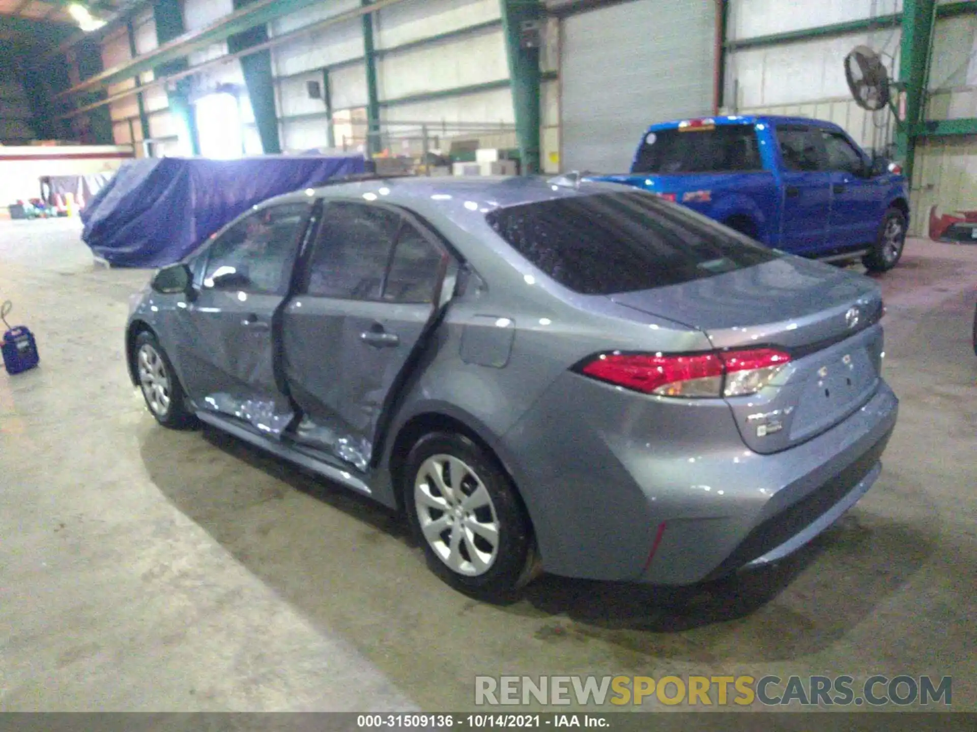 3 Photograph of a damaged car 5YFEPMAE5MP198122 TOYOTA COROLLA 2021