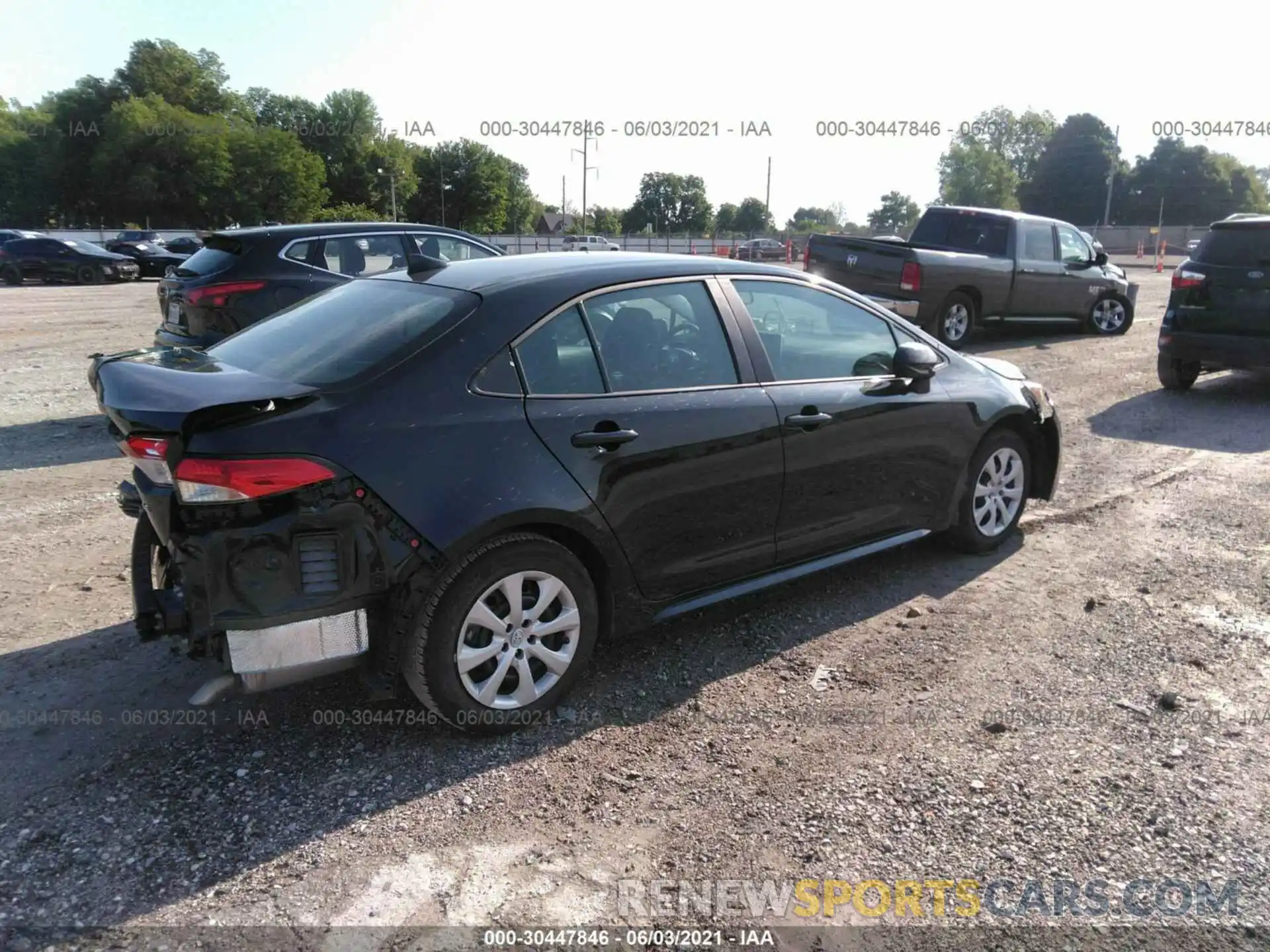 4 Photograph of a damaged car 5YFEPMAE5MP198430 TOYOTA COROLLA 2021