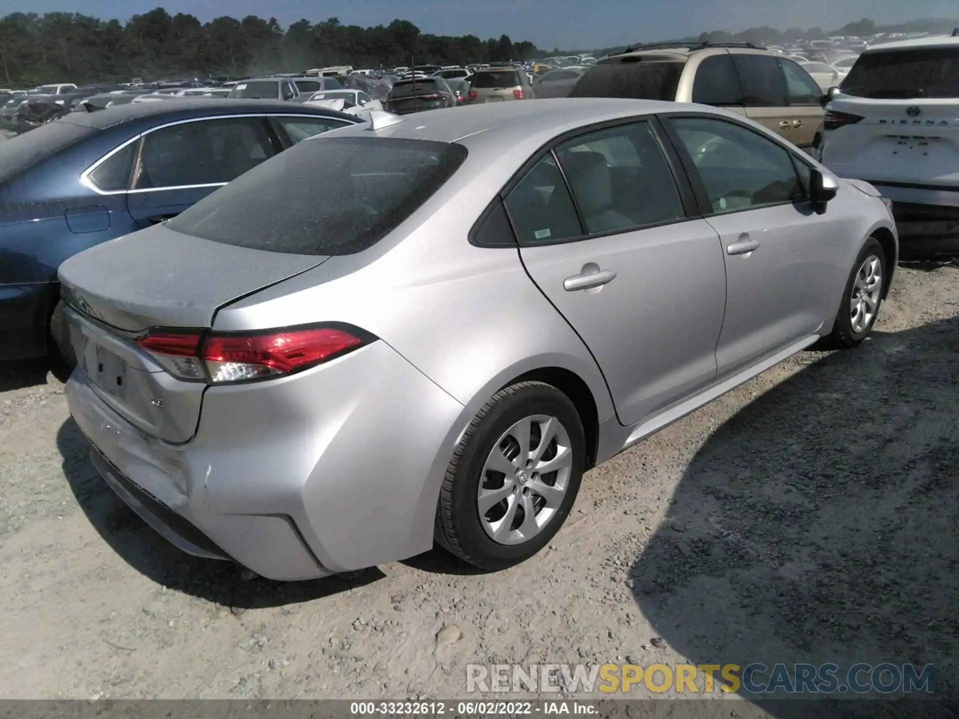 4 Photograph of a damaged car 5YFEPMAE5MP198623 TOYOTA COROLLA 2021