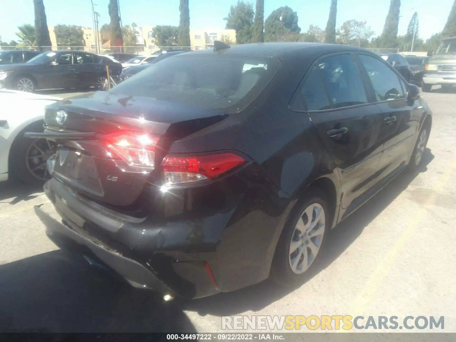 4 Photograph of a damaged car 5YFEPMAE5MP199030 TOYOTA COROLLA 2021