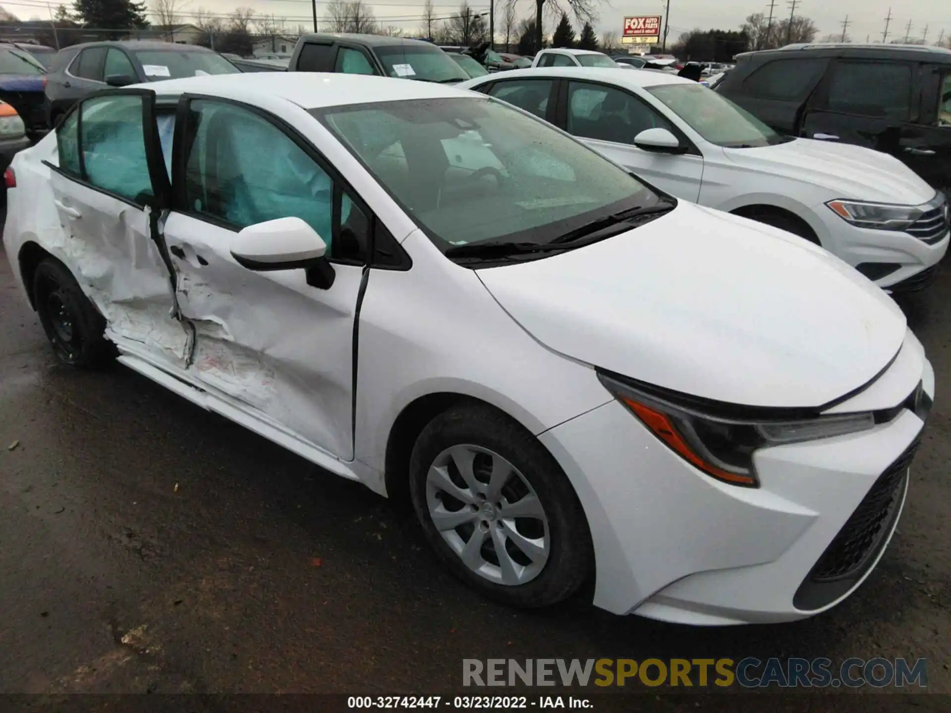 1 Photograph of a damaged car 5YFEPMAE5MP199755 TOYOTA COROLLA 2021