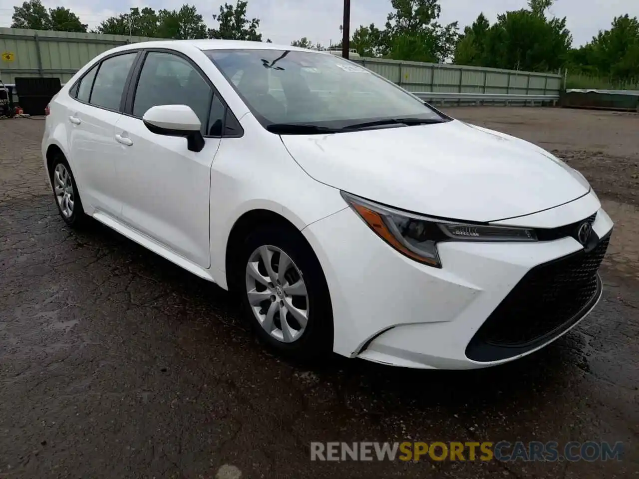 1 Photograph of a damaged car 5YFEPMAE5MP200161 TOYOTA COROLLA 2021