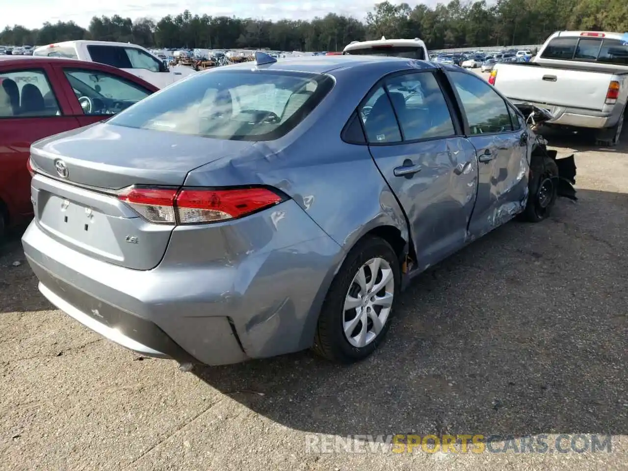 4 Photograph of a damaged car 5YFEPMAE5MP201813 TOYOTA COROLLA 2021