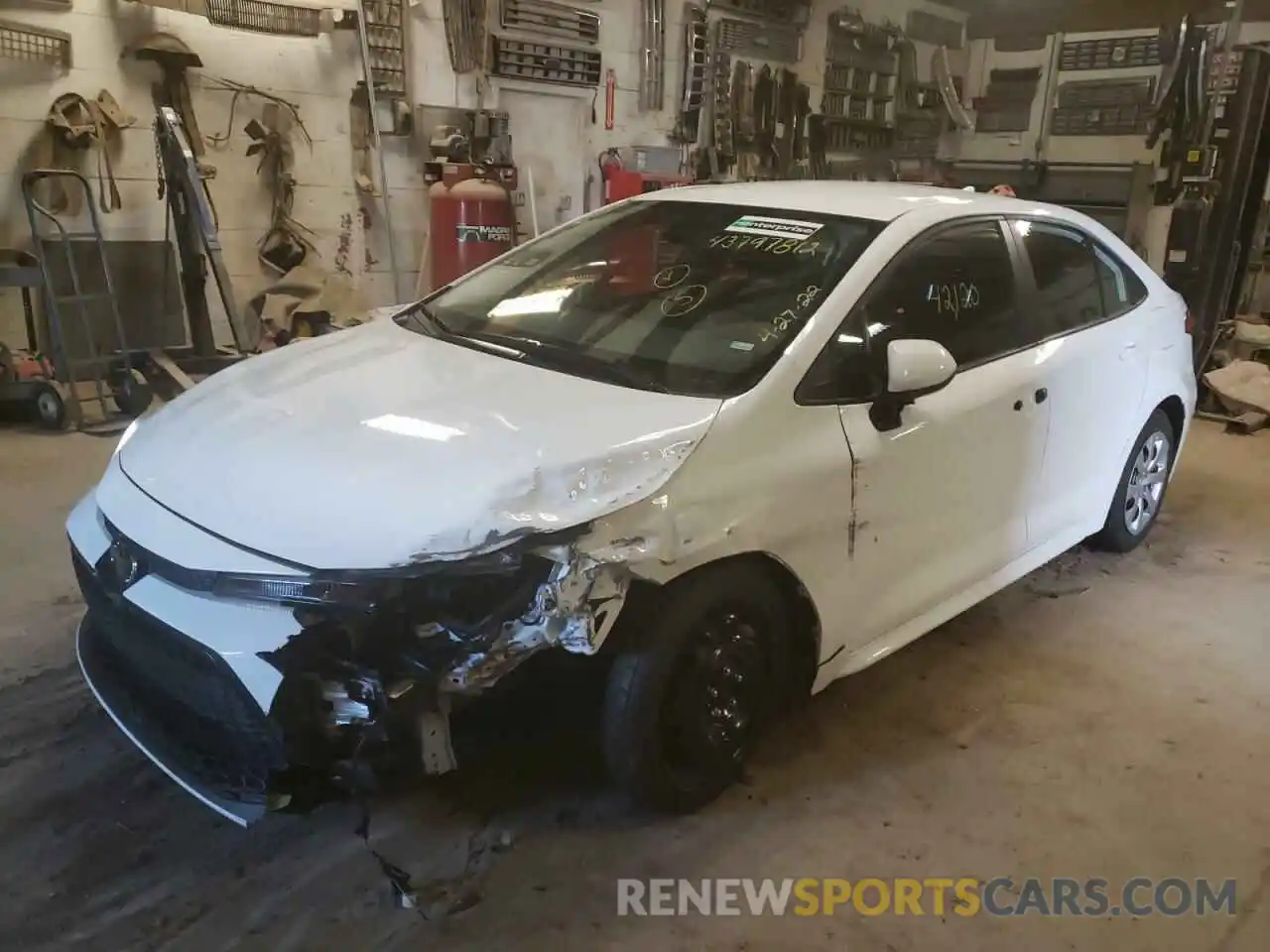 2 Photograph of a damaged car 5YFEPMAE5MP201911 TOYOTA COROLLA 2021