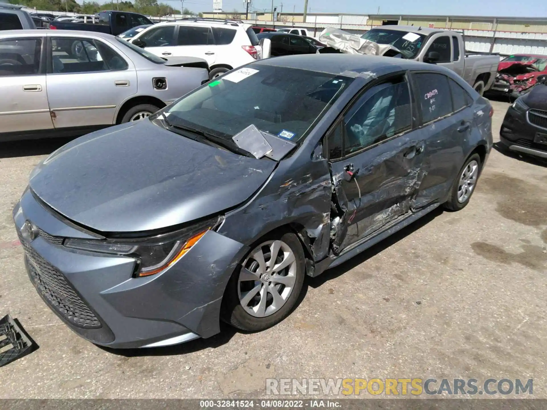 2 Photograph of a damaged car 5YFEPMAE5MP202136 TOYOTA COROLLA 2021