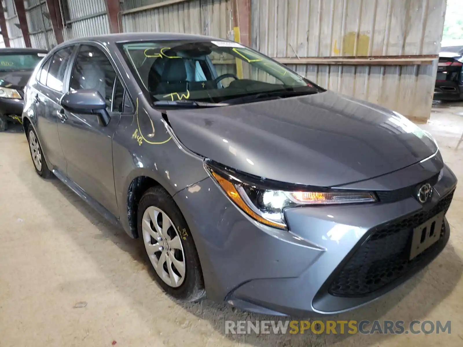 1 Photograph of a damaged car 5YFEPMAE5MP202184 TOYOTA COROLLA 2021