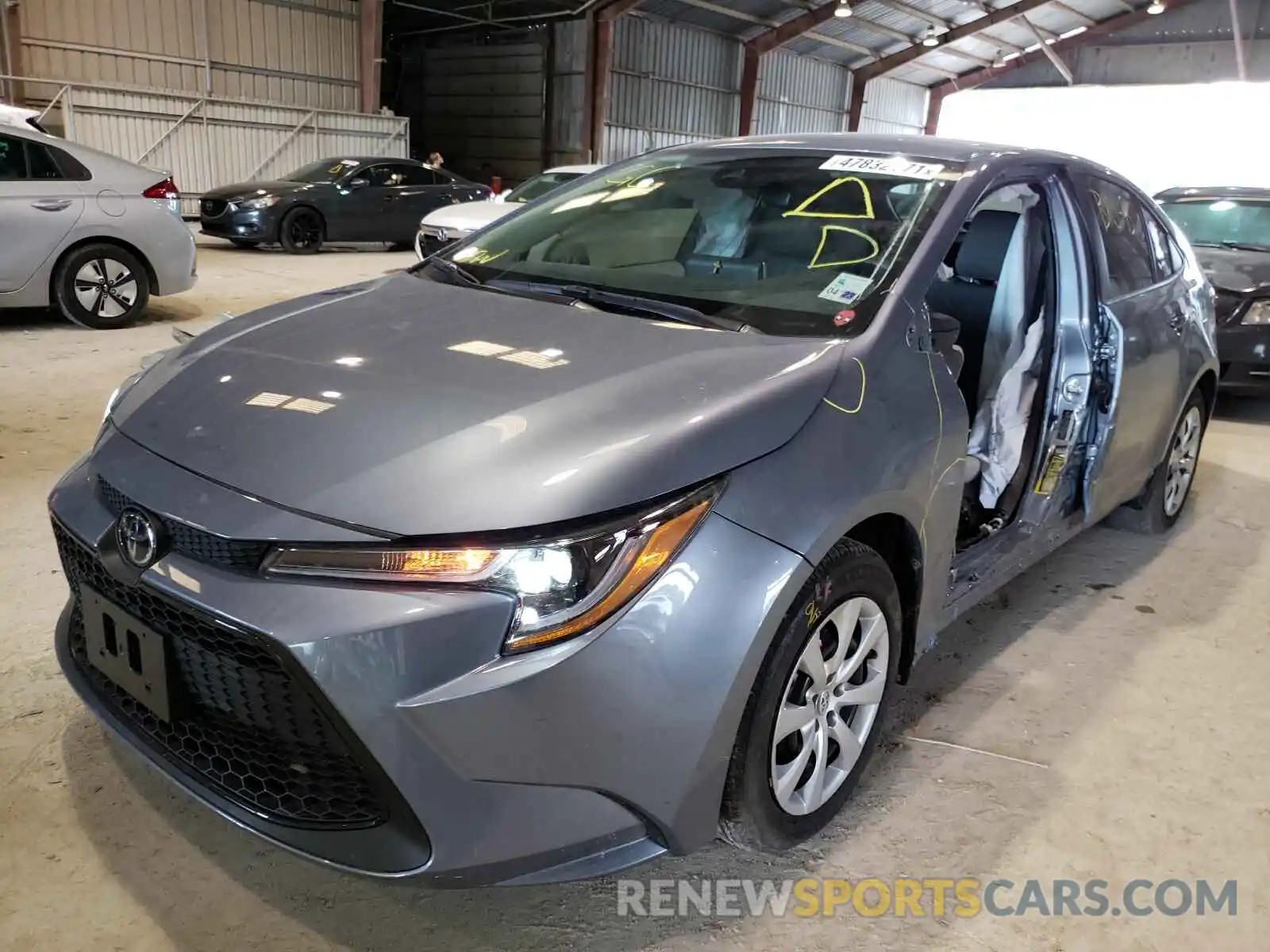 2 Photograph of a damaged car 5YFEPMAE5MP202184 TOYOTA COROLLA 2021