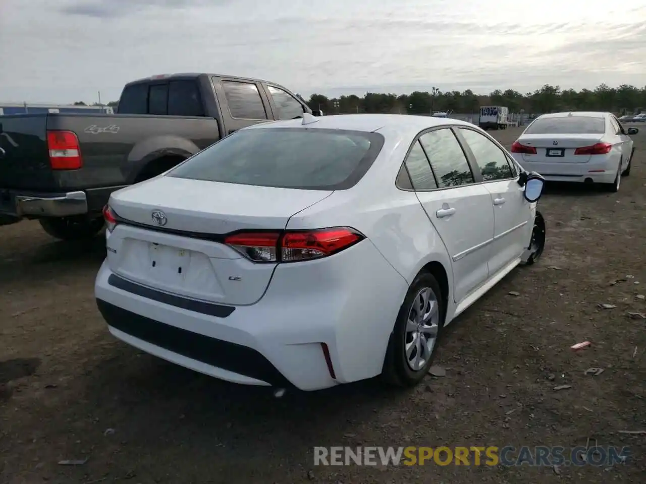 4 Photograph of a damaged car 5YFEPMAE5MP202248 TOYOTA COROLLA 2021