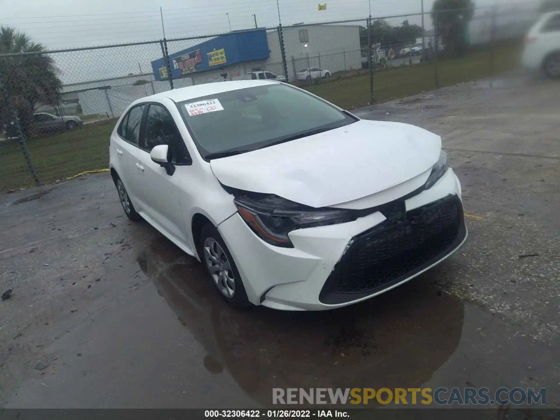 1 Photograph of a damaged car 5YFEPMAE5MP204646 TOYOTA COROLLA 2021