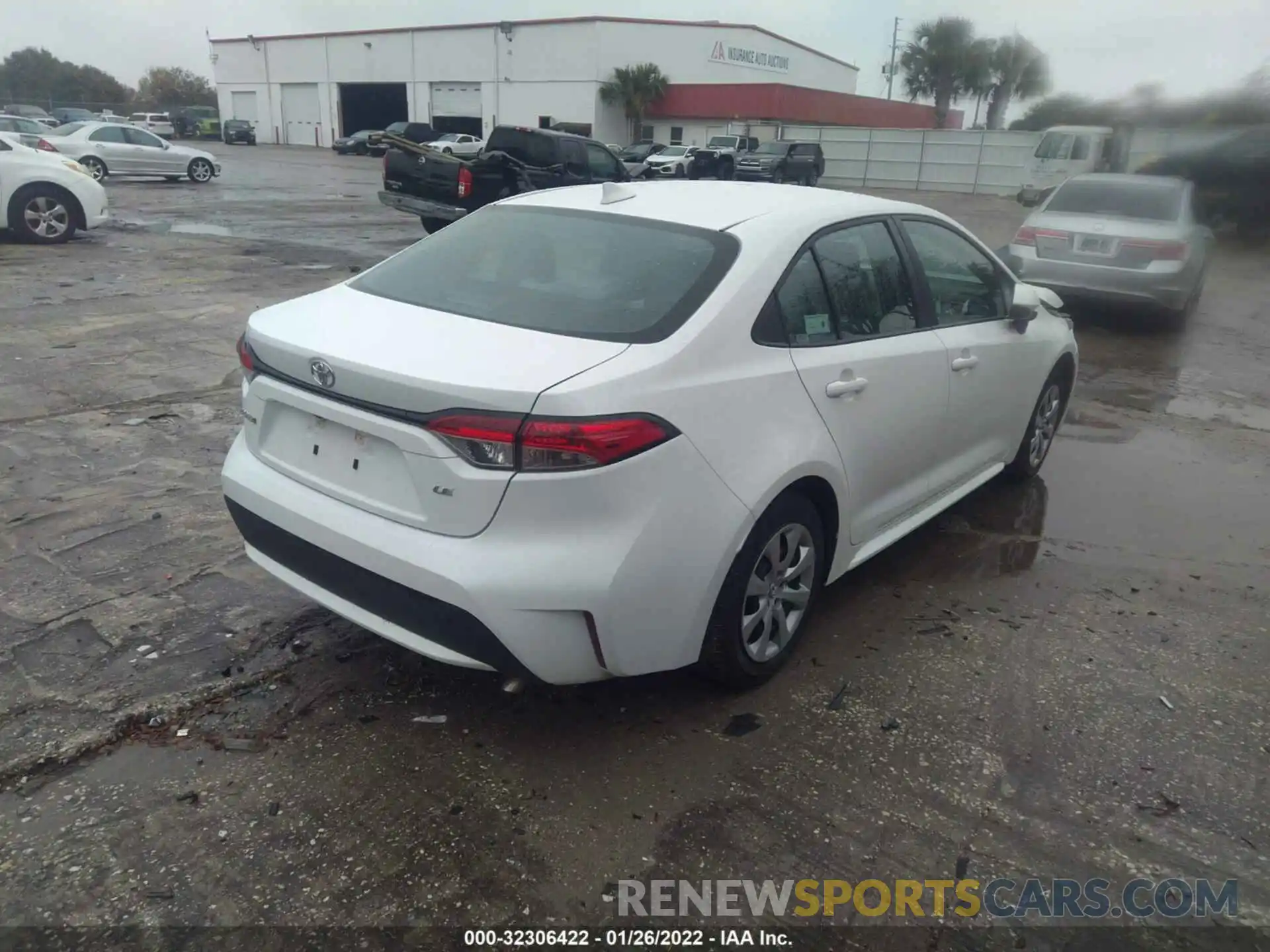 4 Photograph of a damaged car 5YFEPMAE5MP204646 TOYOTA COROLLA 2021