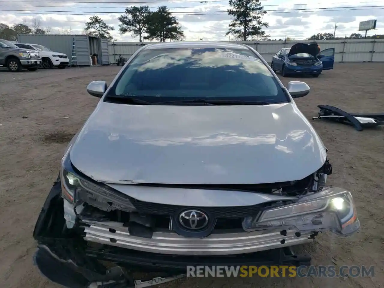 5 Photograph of a damaged car 5YFEPMAE5MP207210 TOYOTA COROLLA 2021