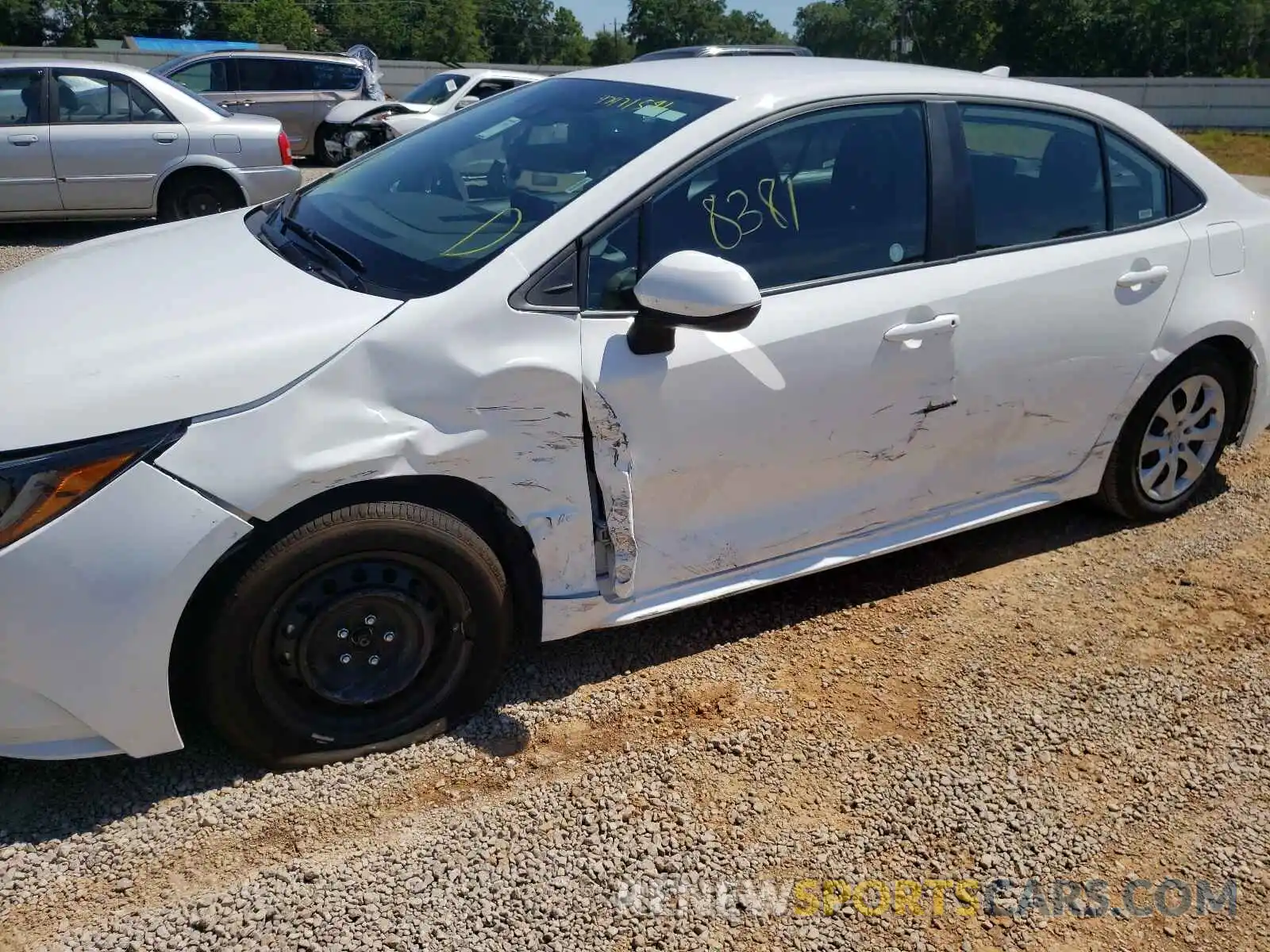 9 Photograph of a damaged car 5YFEPMAE5MP207711 TOYOTA COROLLA 2021