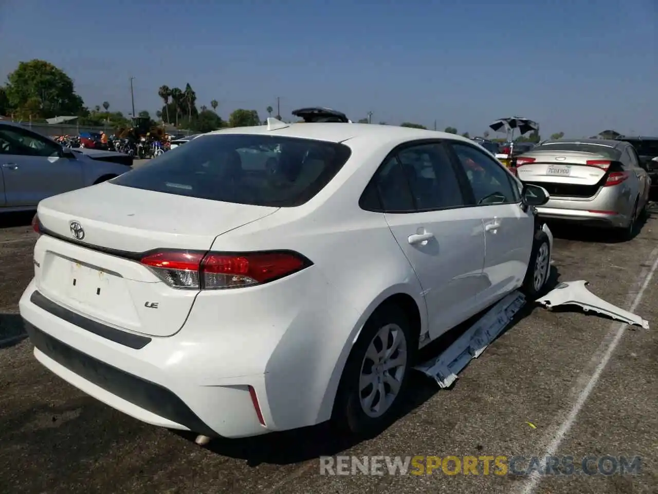 4 Photograph of a damaged car 5YFEPMAE5MP213329 TOYOTA COROLLA 2021