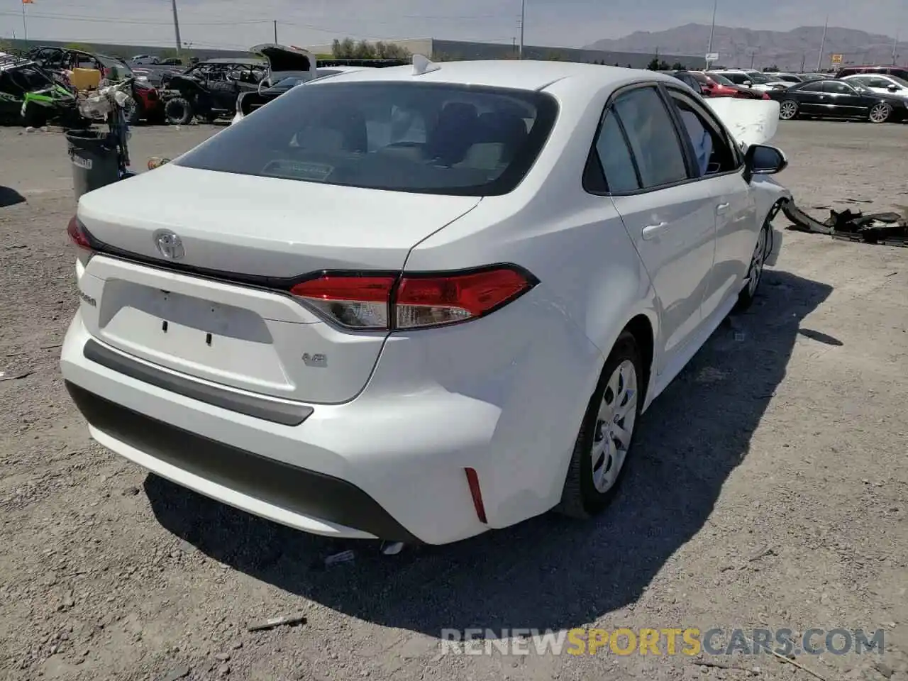 4 Photograph of a damaged car 5YFEPMAE5MP213802 TOYOTA COROLLA 2021