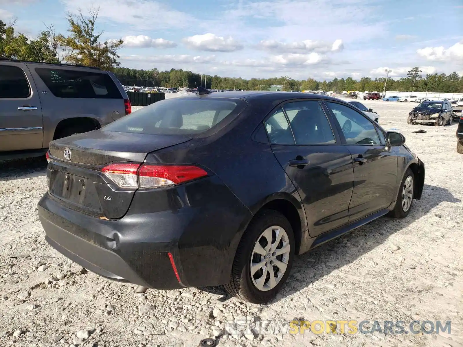 4 Photograph of a damaged car 5YFEPMAE5MP214755 TOYOTA COROLLA 2021