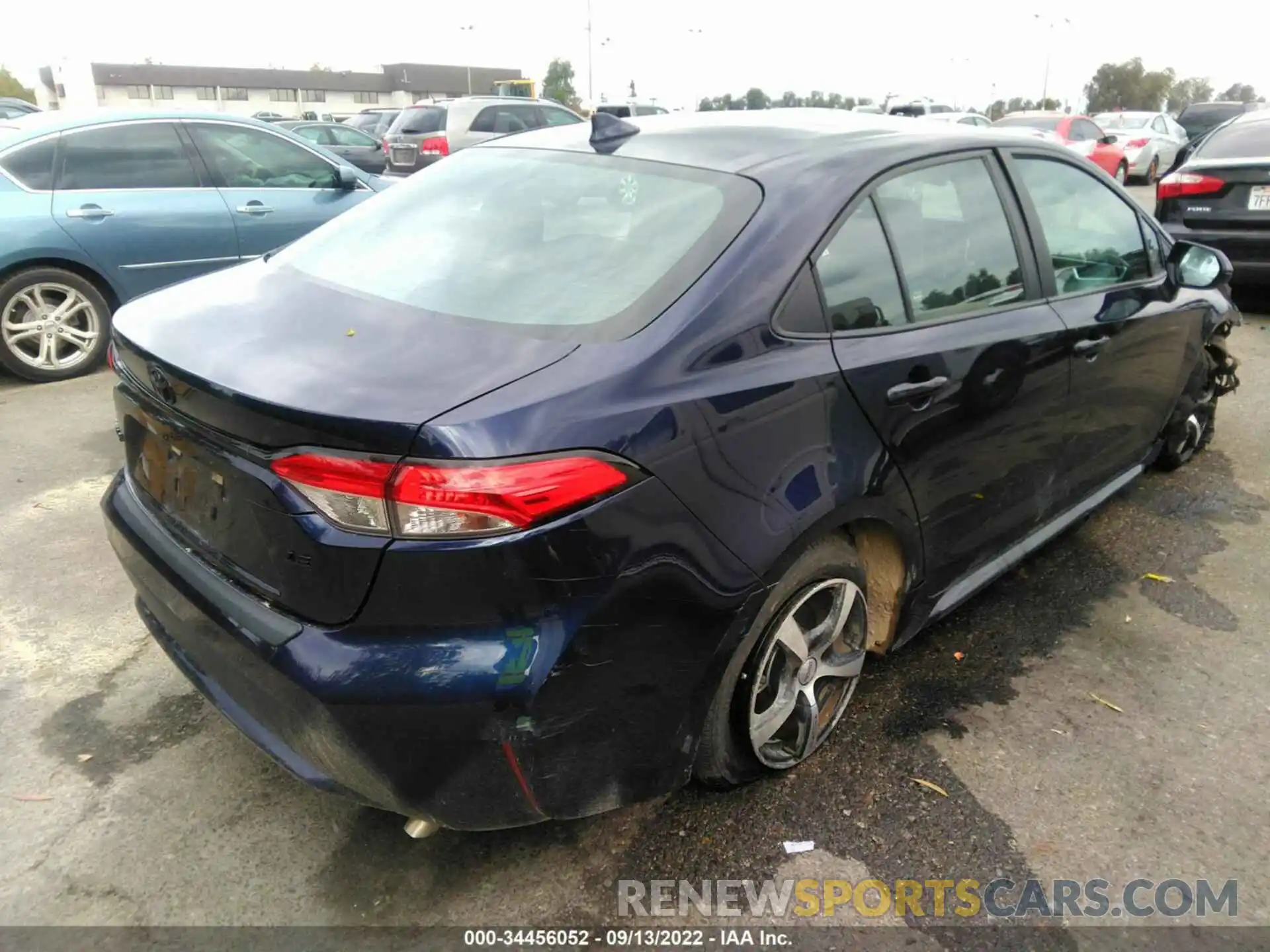 4 Photograph of a damaged car 5YFEPMAE5MP215033 TOYOTA COROLLA 2021