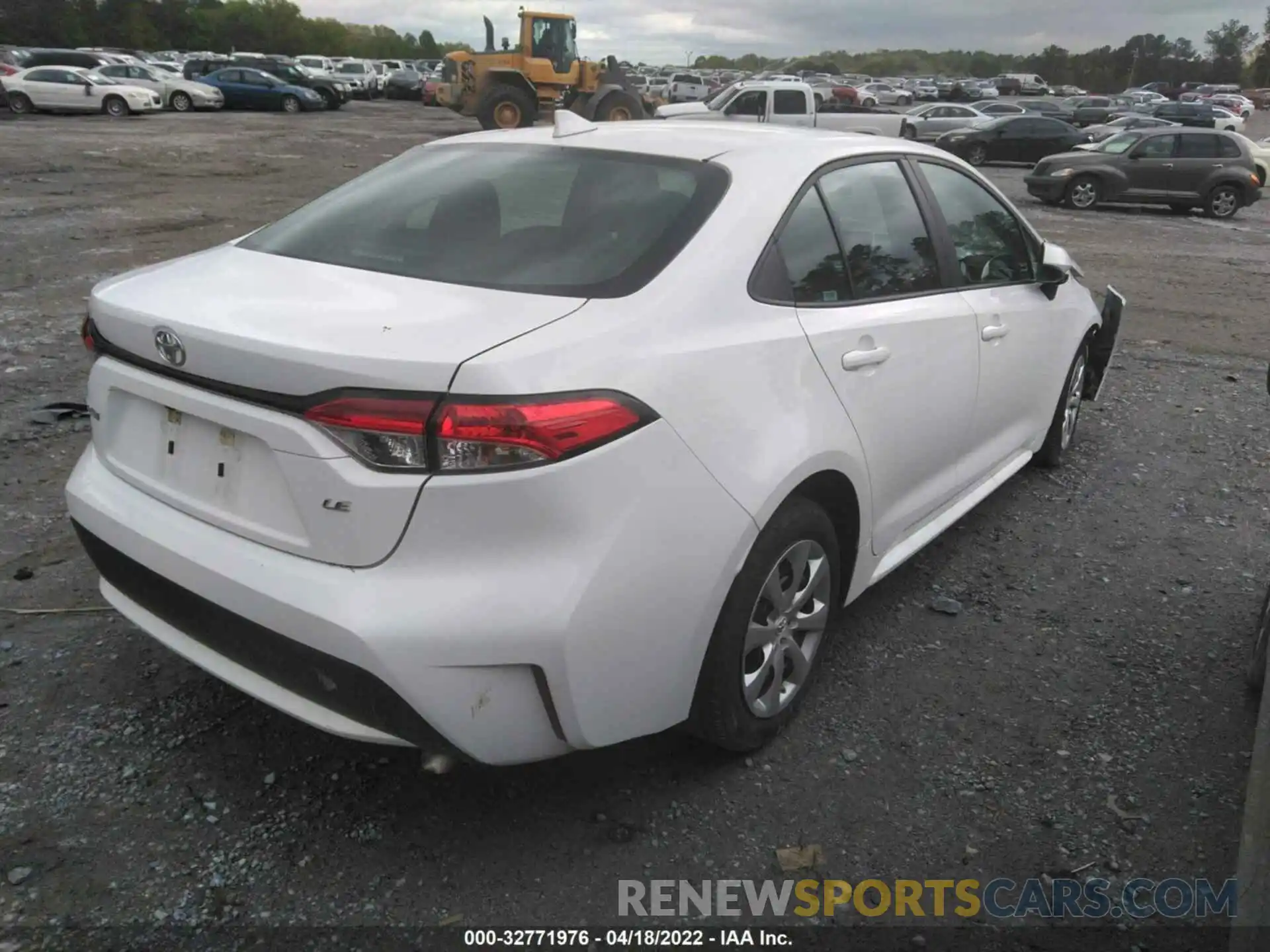 4 Photograph of a damaged car 5YFEPMAE5MP217039 TOYOTA COROLLA 2021